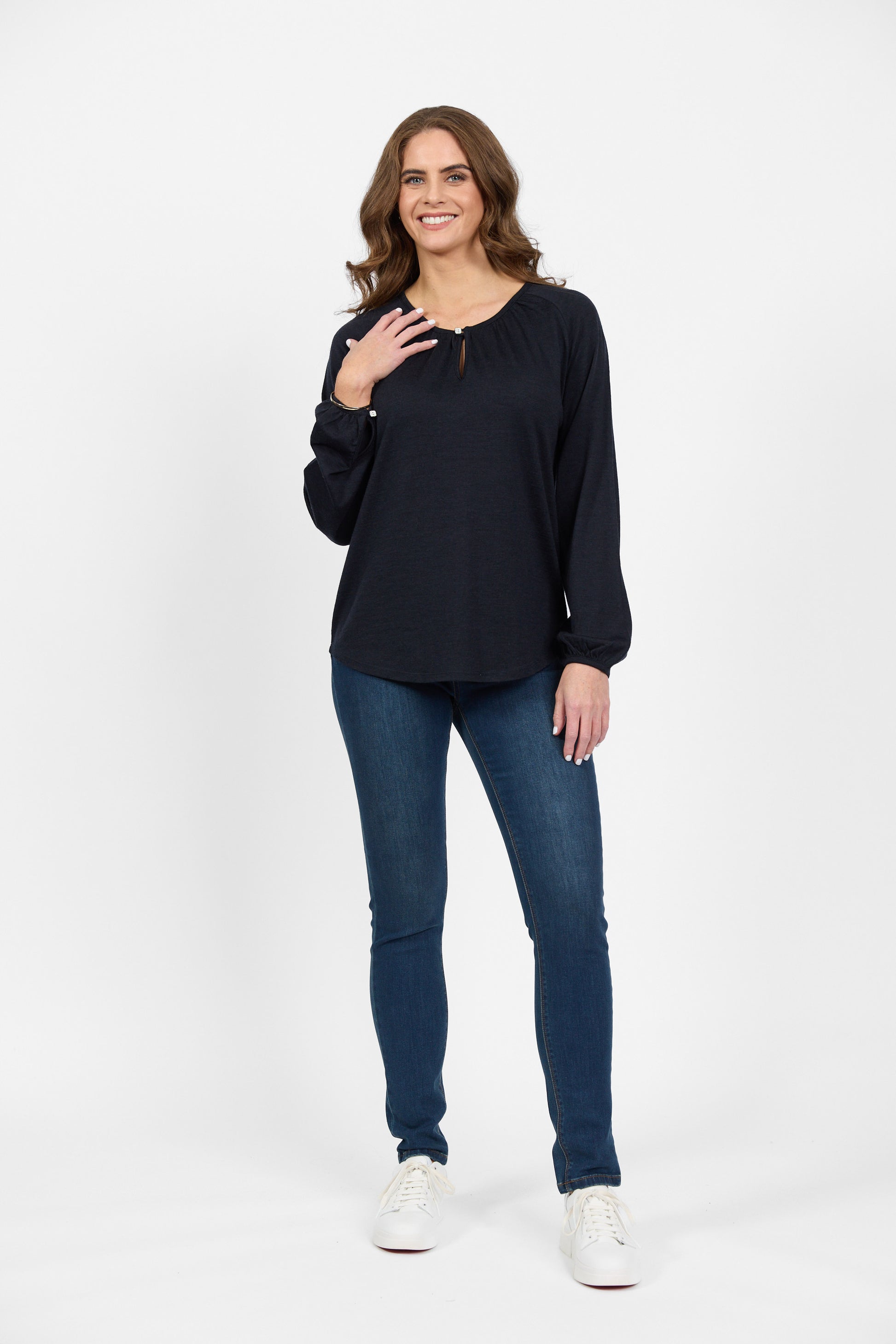 4466 Midnight - 100% Merino Round Neck Top with Front Keyhole - Vassalli