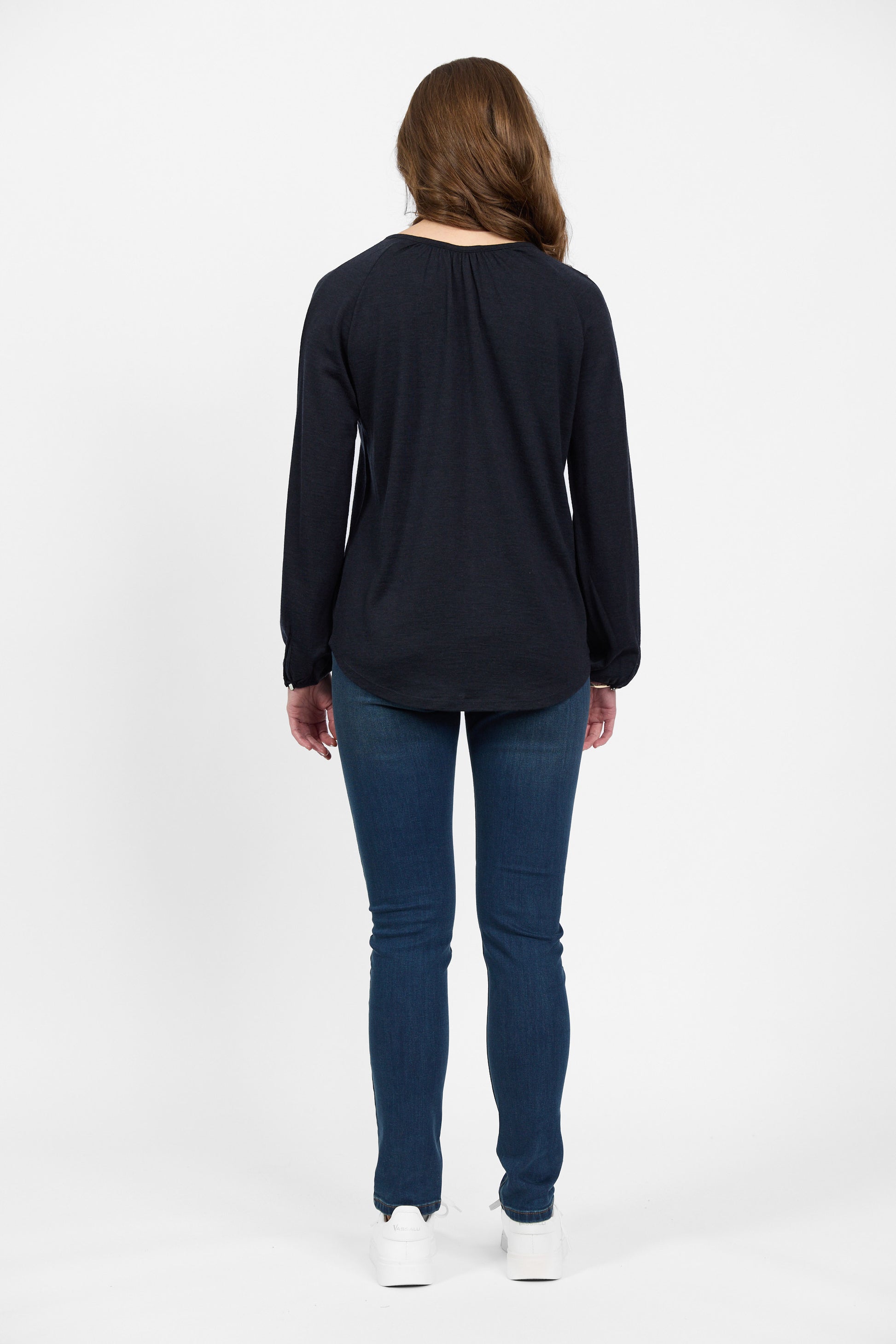 4466 Midnight - 100% Merino Round Neck Top with Front Keyhole - Vassalli