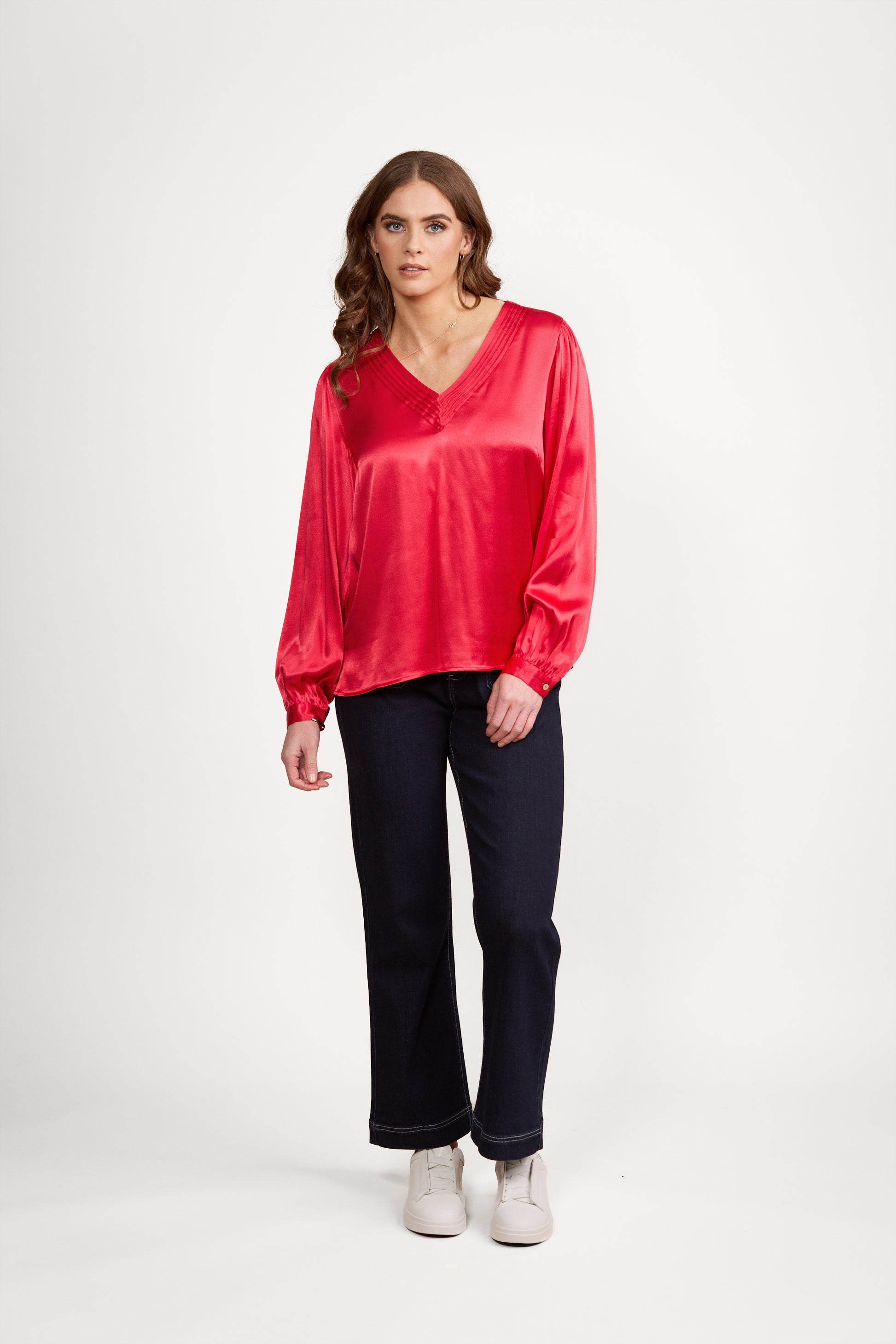 4479 Fiesta - V Neck Top with Gathered Back Seam - Vassalli