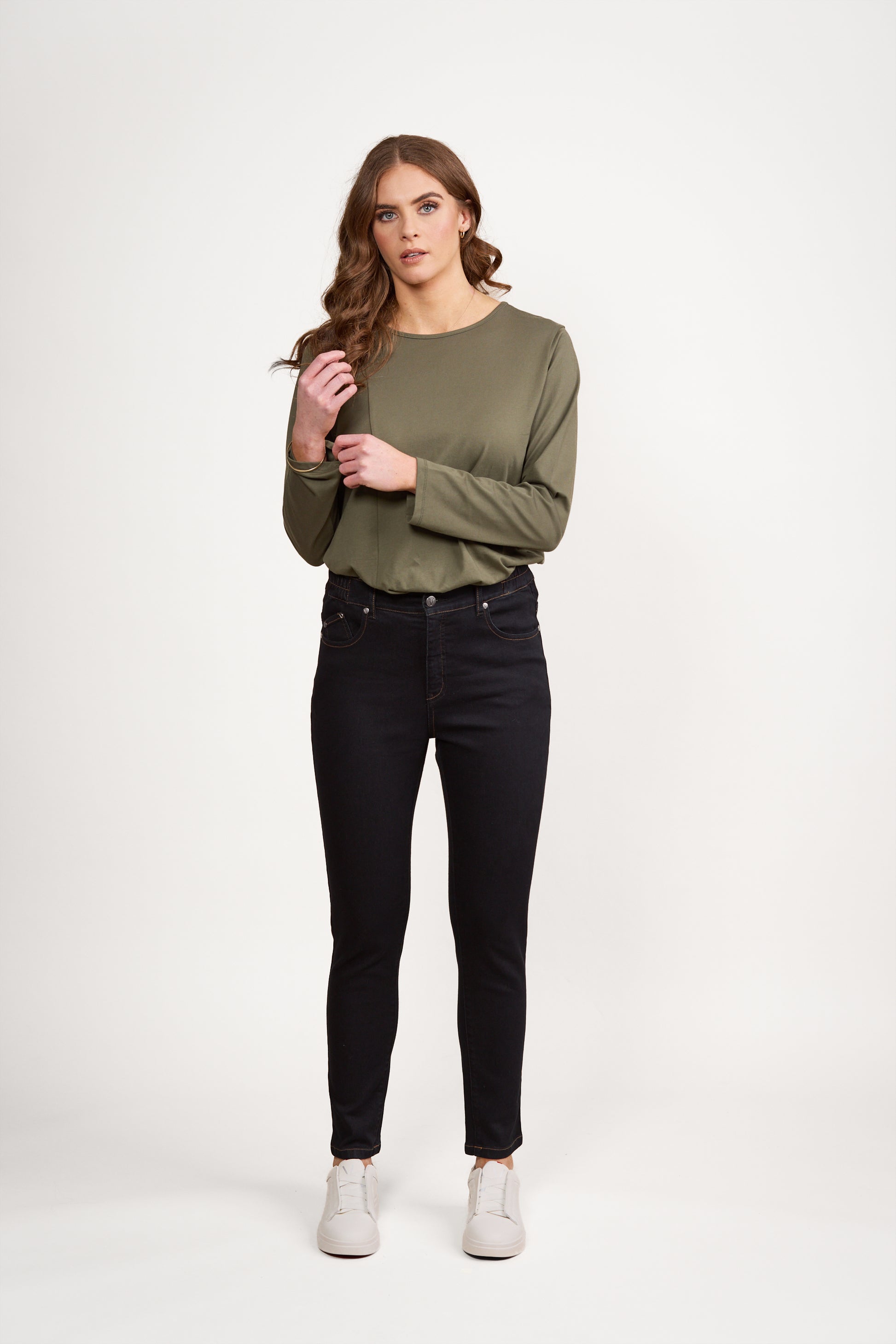 5009 Black Denim - Skinny Leg Ankle Grazer, Slim Hip and Thigh Jean with Side Waist Elastic - Vassalli