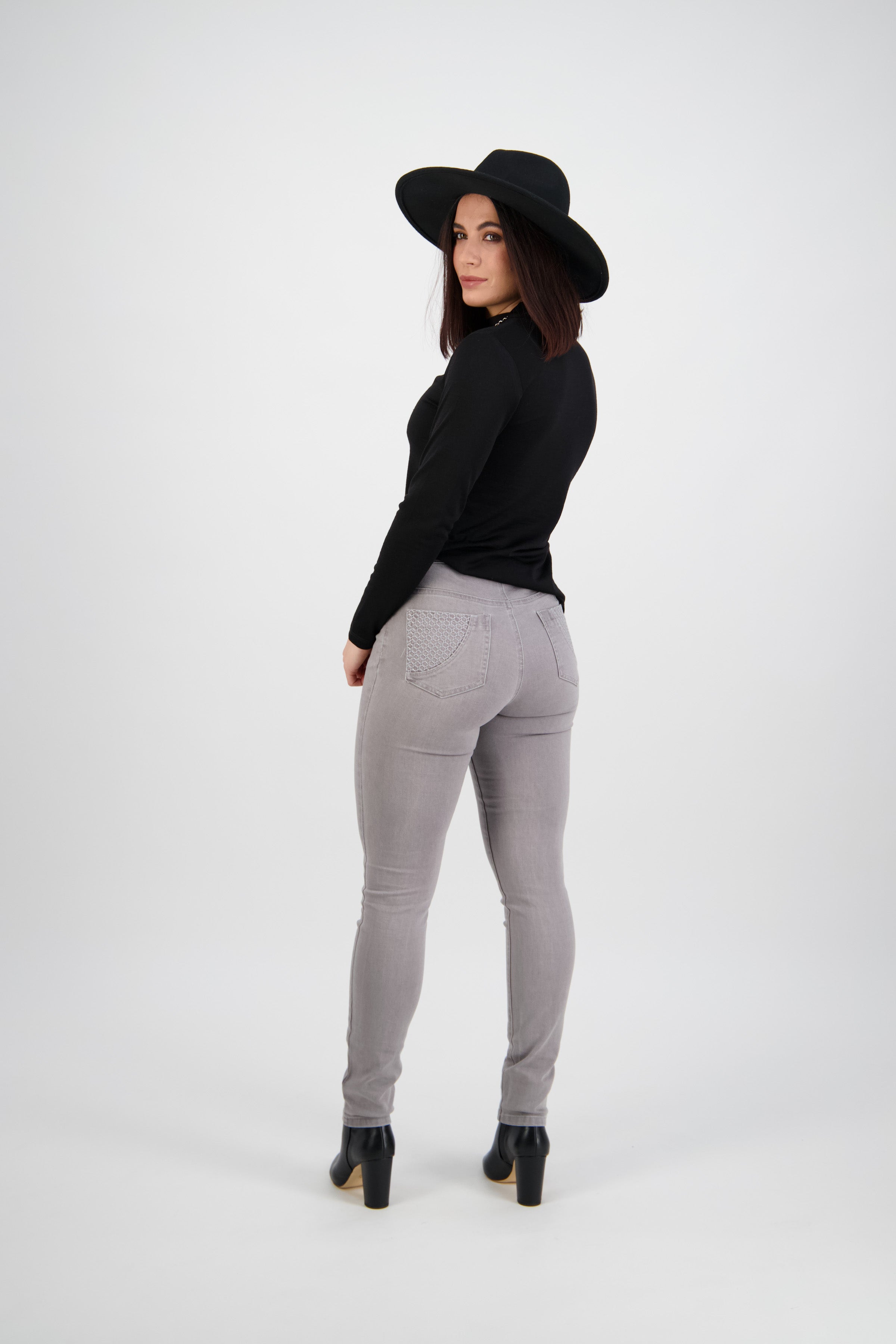 5535 Light Grey - Skinny Leg Full Length Basket Weave Jean - Vassalli