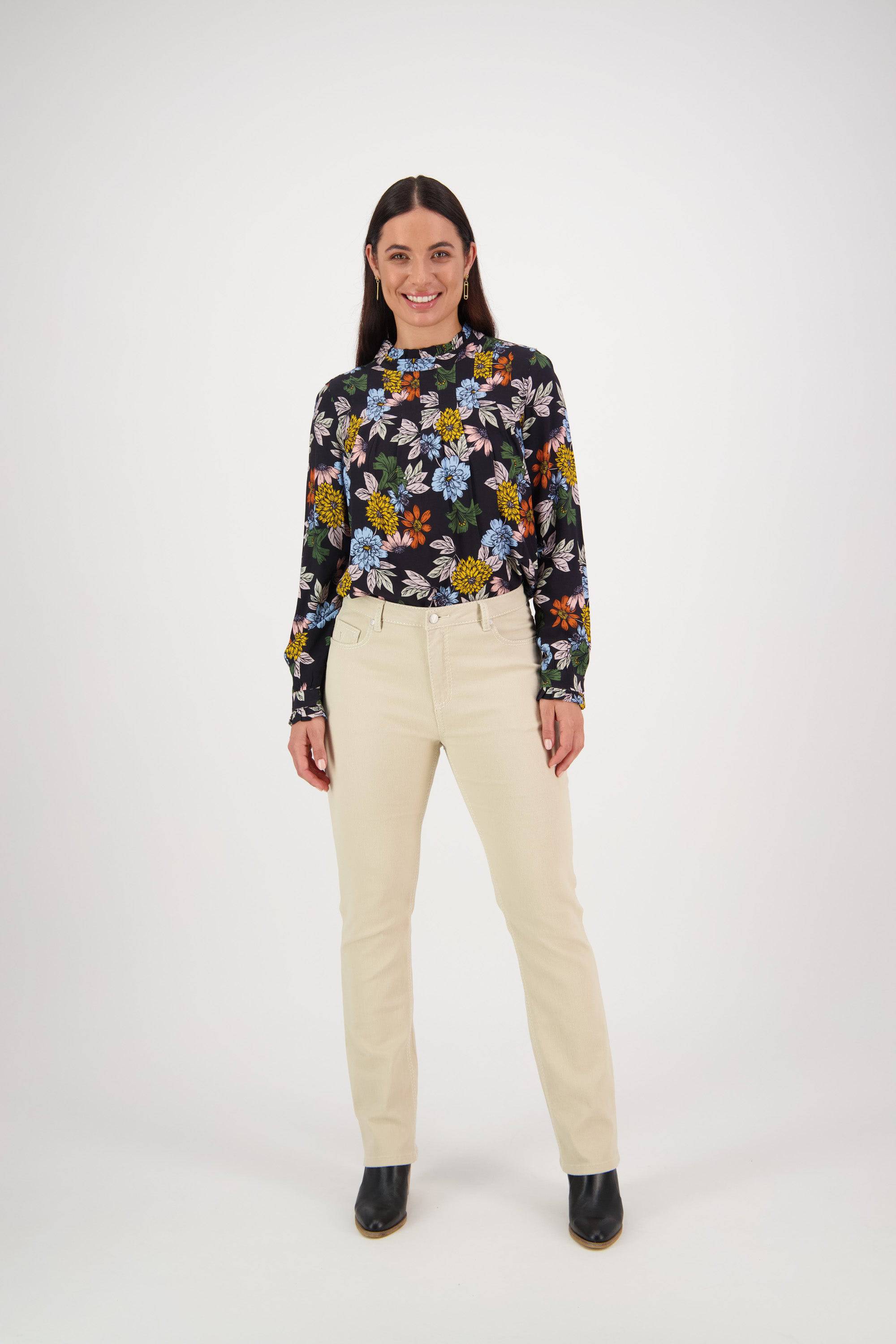 5719 Lotus Jean - Wheat - Vassalli