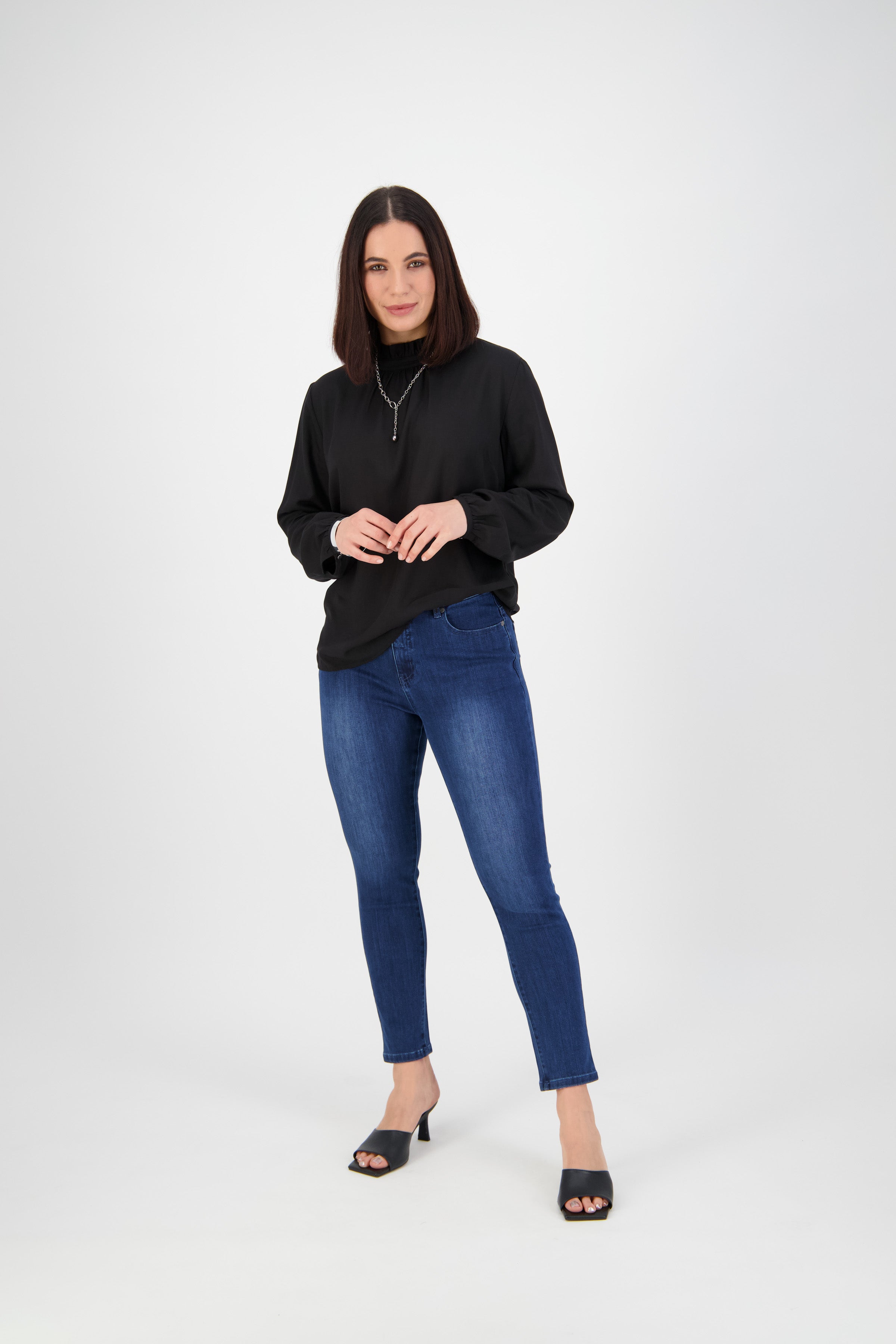5744 Blue Denim - Skinny Leg Ankle Grazer Jean - Vassalli