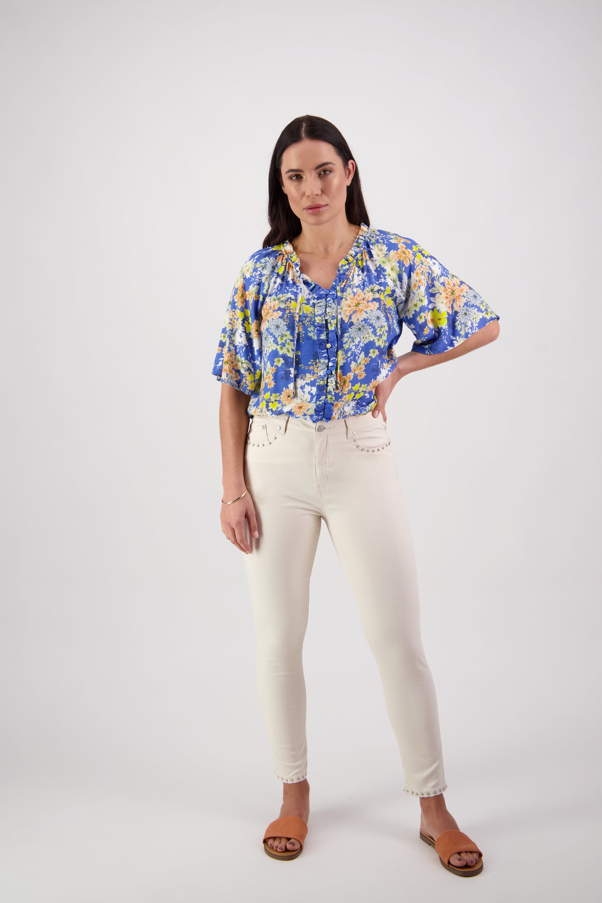 5744SH Ecru - Skinny Leg Ankle Grazer Jean with Studs - Vassalli