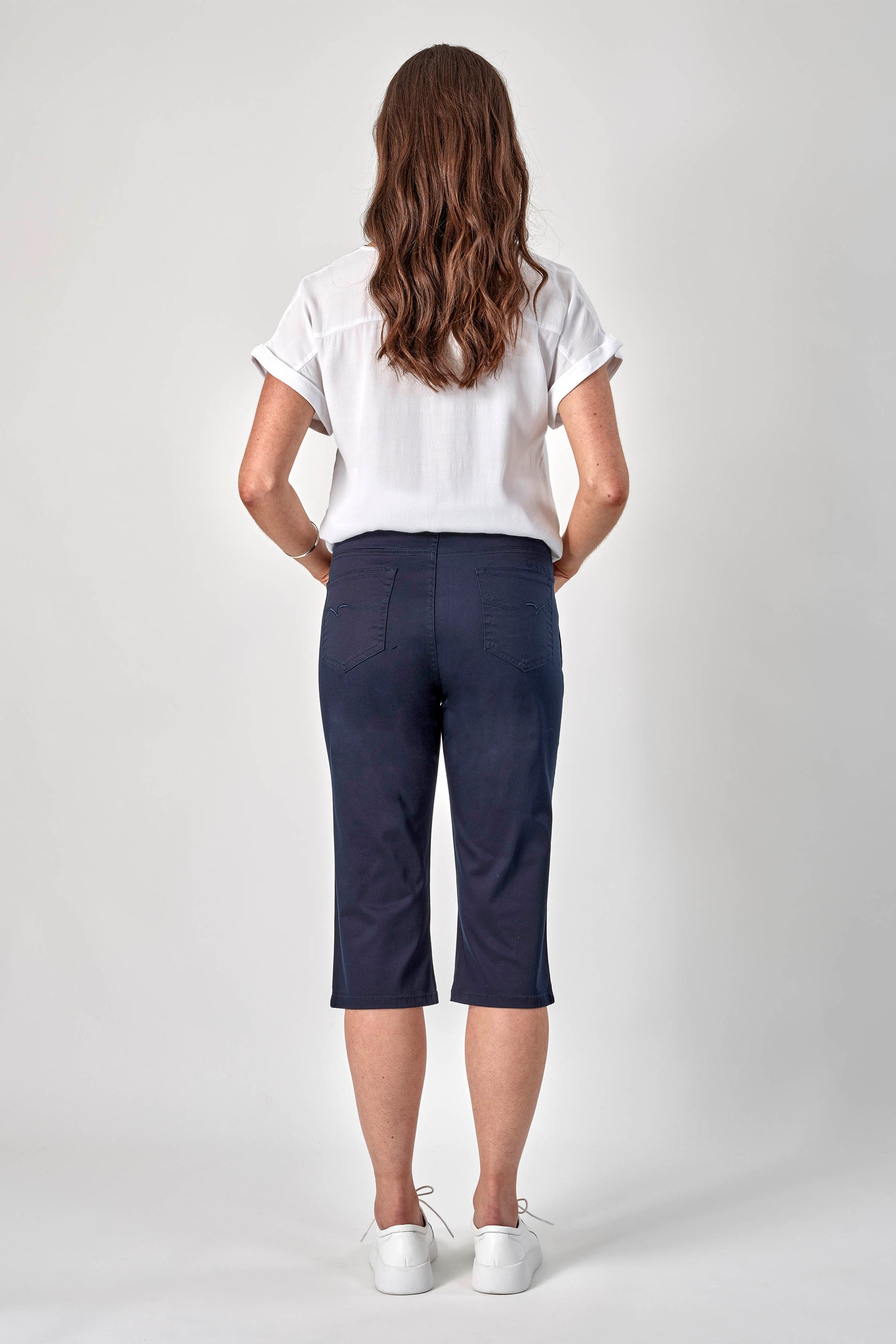 5765LW Navy - Plain Skinny Leg 3/4 Length Lightweight Pant - Vassalli