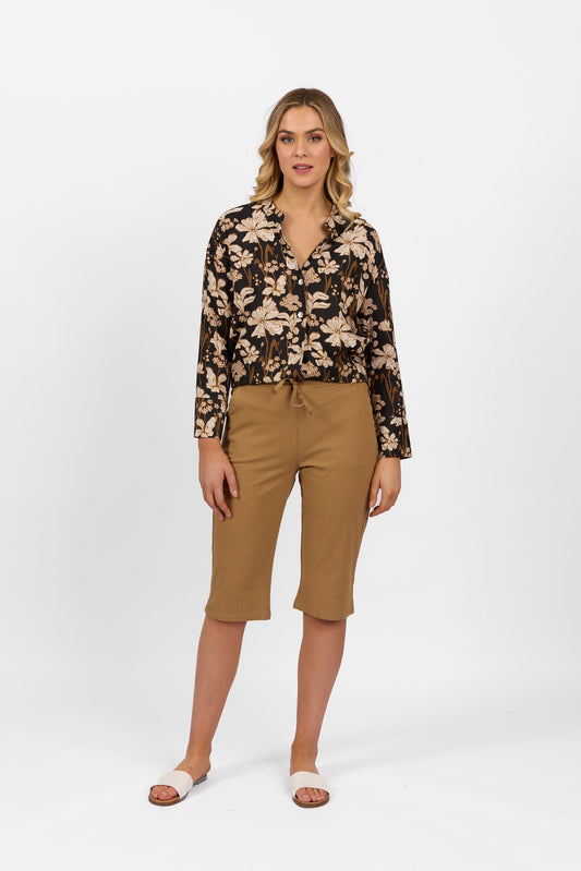 5789 Caramel - Below Knee Slim Leg Elastic Waist Pant - Vassalli