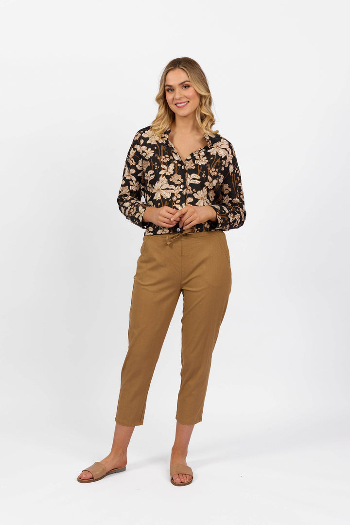 5790 Caramel - 7/8 Length Skinny Leg Elastic Waist Pant - Vassalli