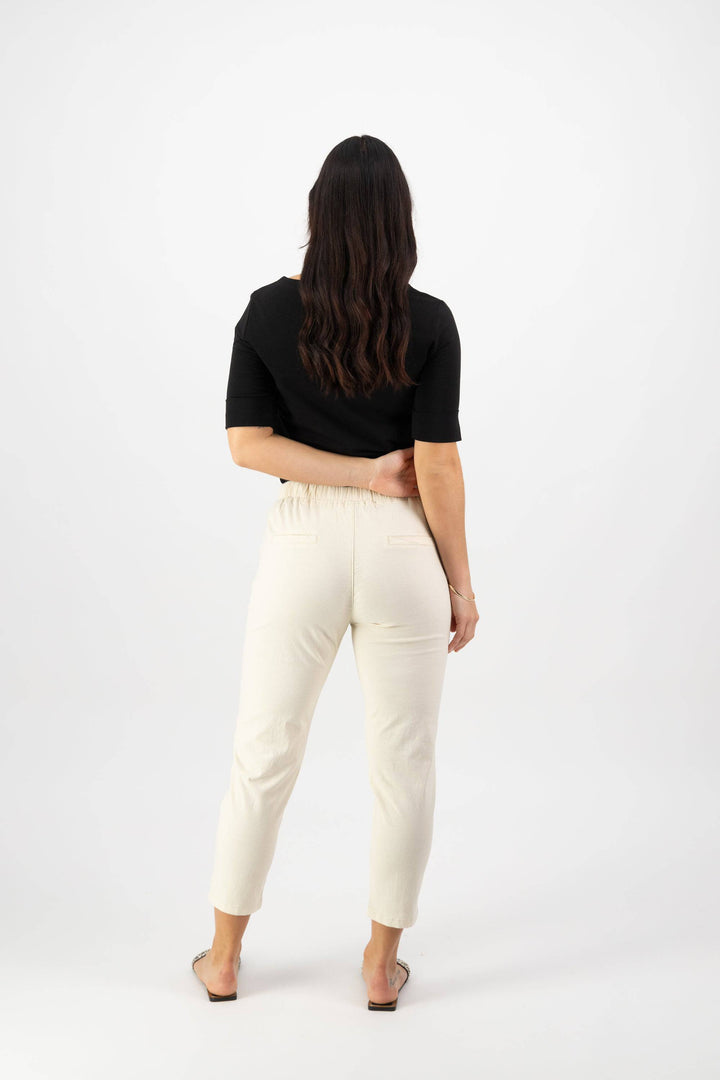 5790 Ecru - 7/8 Length Skinny Leg Elastic Waist Pant - Vassalli