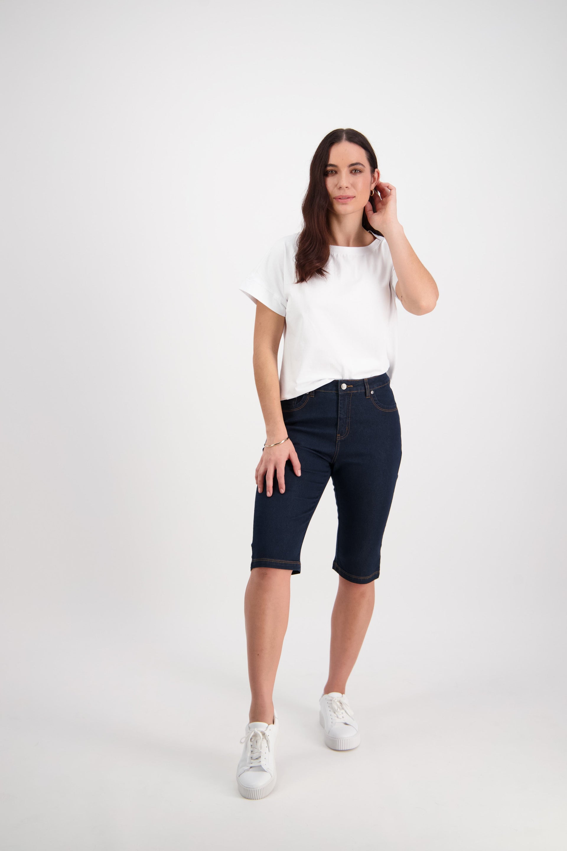 5804CS Indigo Denim - Slim Leg Contrast Stitch Denim Short - Vassalli