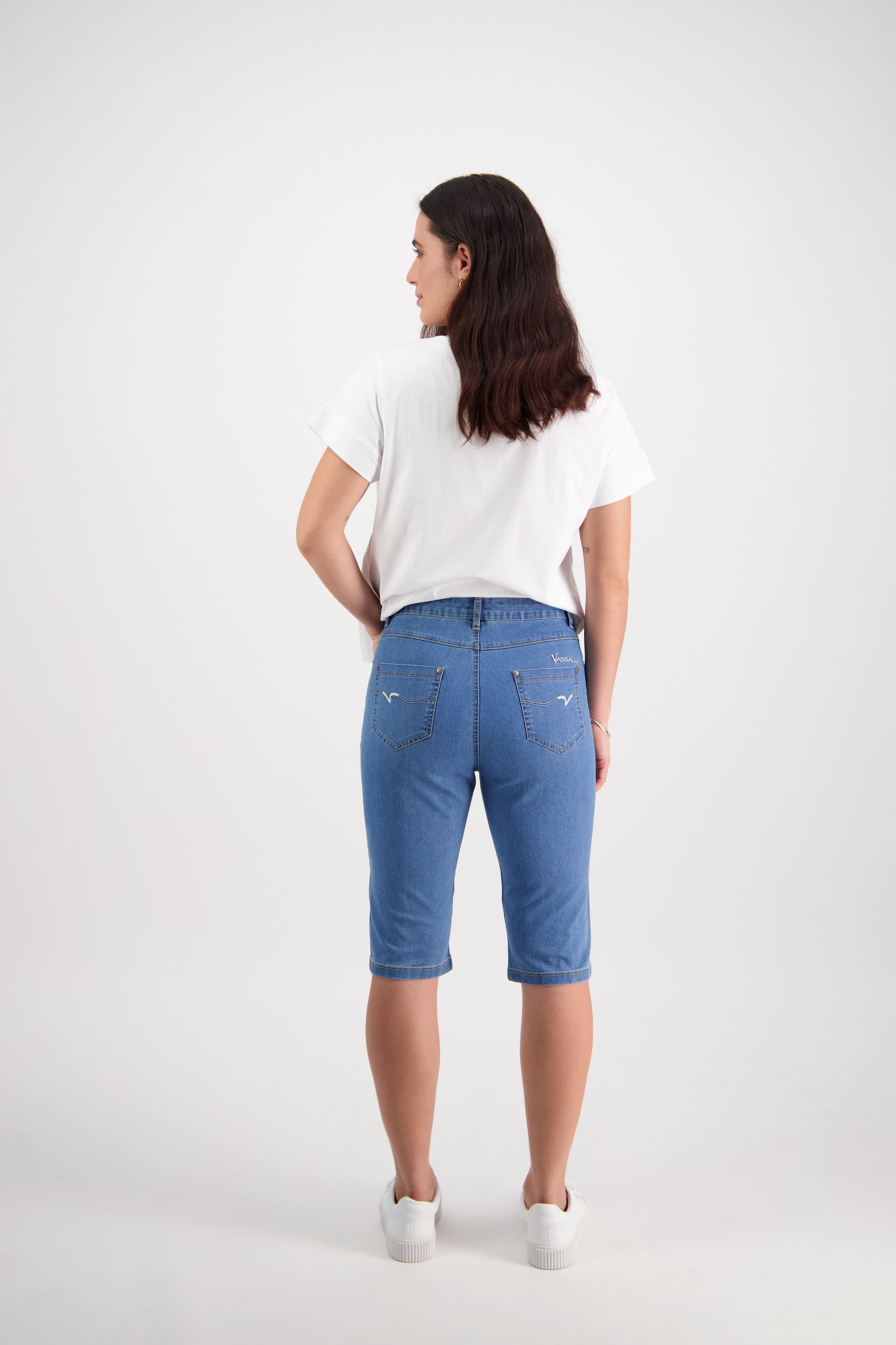 5804CS Light Denim - Slim Leg Contrast Stitch Denim Short - Vassalli
