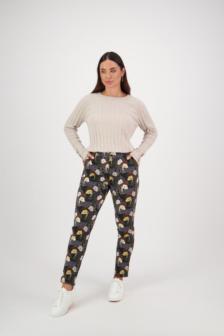 5899A Karma - Skinny Leg Ankle Grazer Printed Pant with Elastic Back Waist - Vassalli