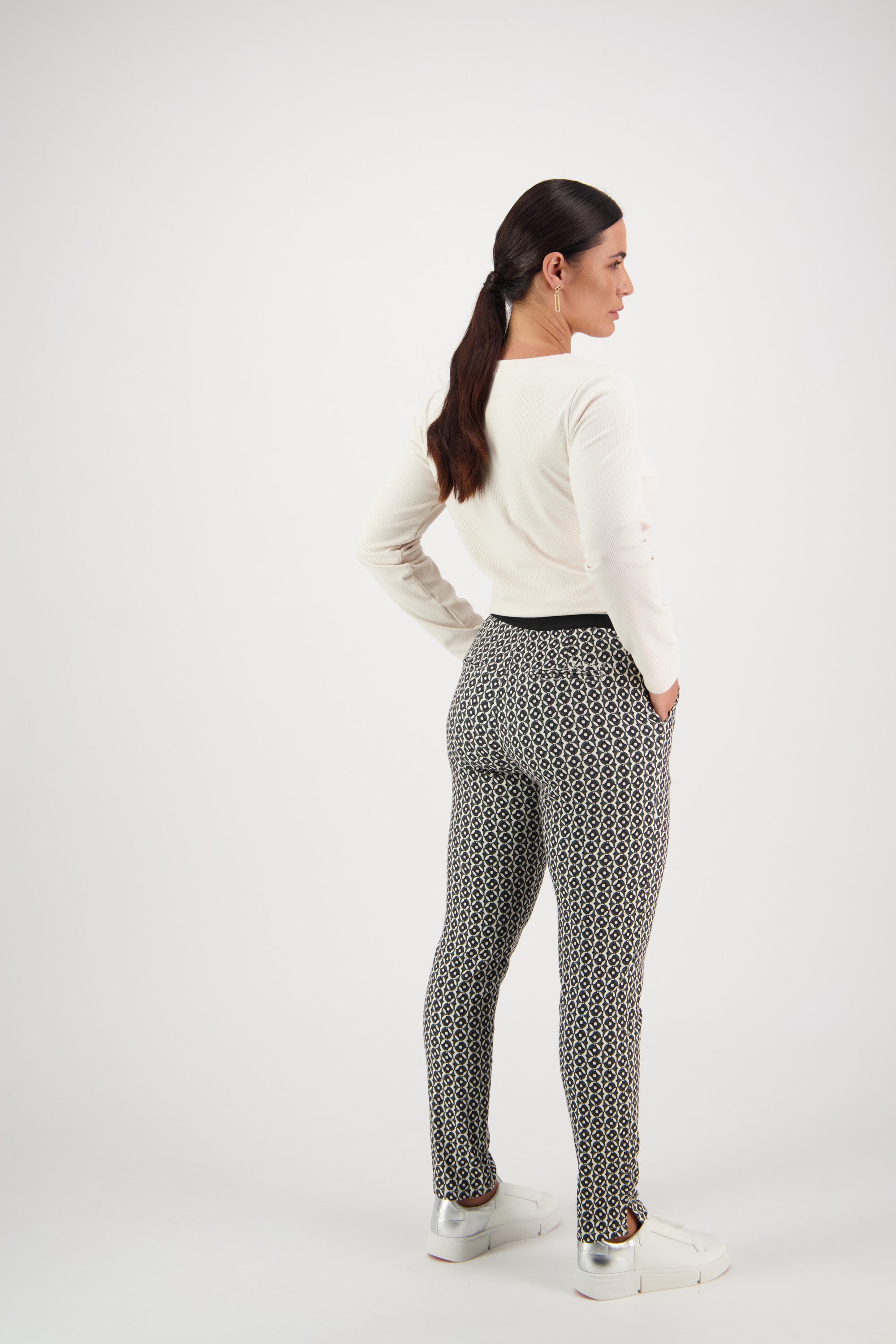 5899A Vault - Skinny Leg Ankle Grazer Printed Pant with Elastic Back Waist - Vassalli