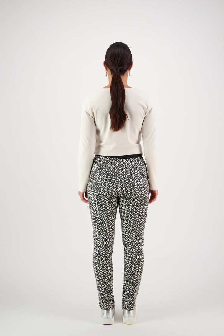 5899A Vault - Skinny Leg Ankle Grazer Printed Pant with Elastic Back Waist - Vassalli