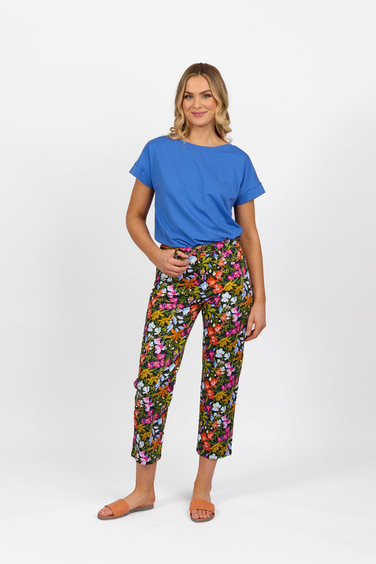 5973LW Lola - Plain Lightweight Slim Leg 7/8 Length Pant With Fly - Vassalli