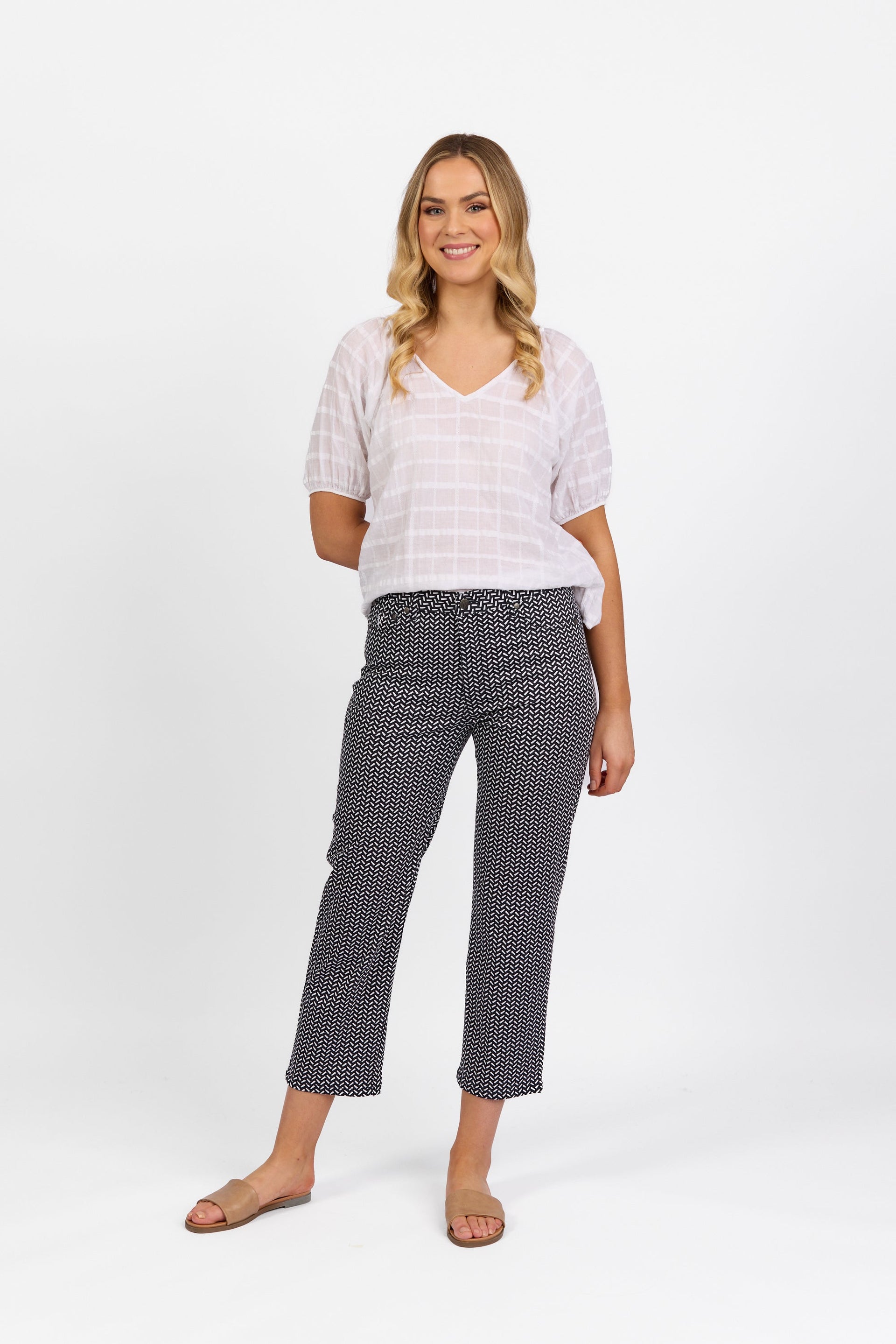 5973LW Nori - Plain Lightweight Slim Leg 7/8 Length Pant With Fly - Vassalli