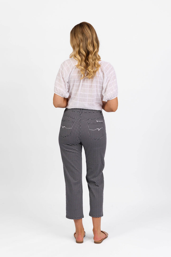5973LW Nori - Plain Lightweight Slim Leg 7/8 Length Pant With Fly - Vassalli