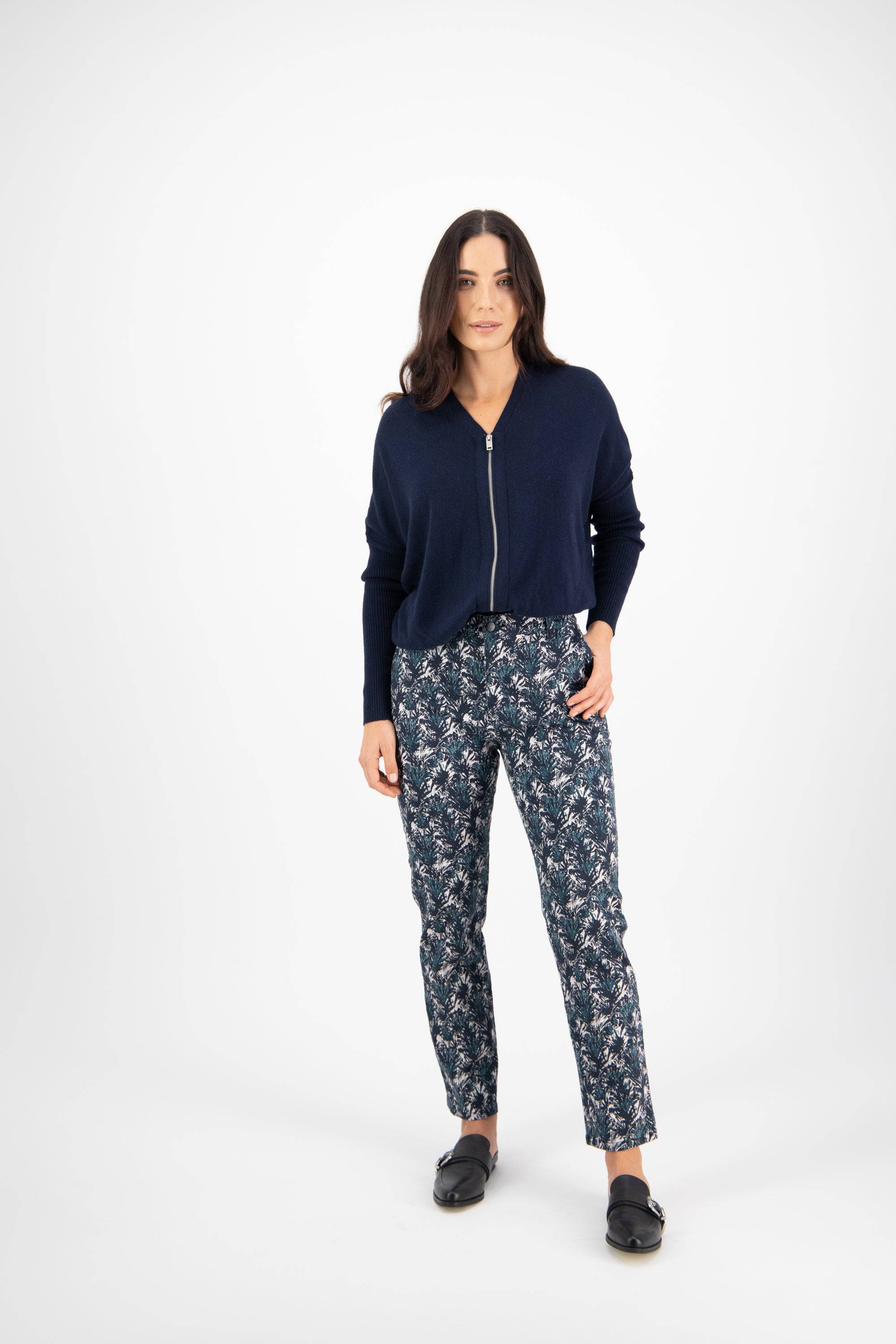 5985 Aspen - Slim Leg Ankle Grazer Printed Pant with Elastic Back Waist - Vassalli