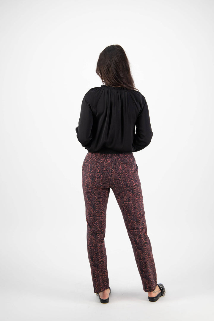 5985 Protea - Slim Leg Ankle Grazer Printed Pant with Elastic Back Waist - Vassalli