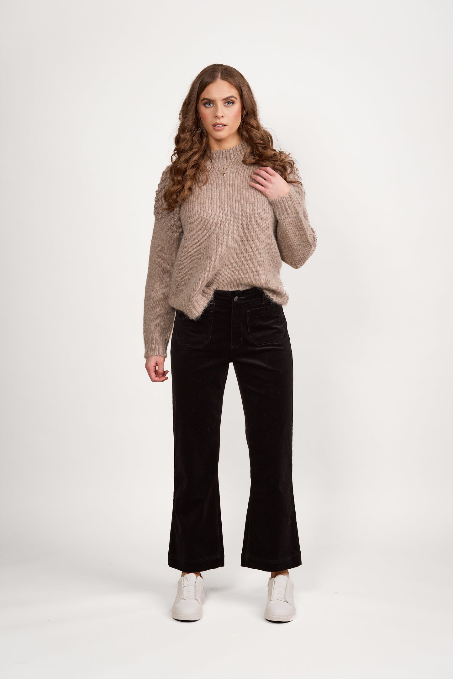 5995AM Black - Wide Leg Ankle Grazer Pant - Vassalli