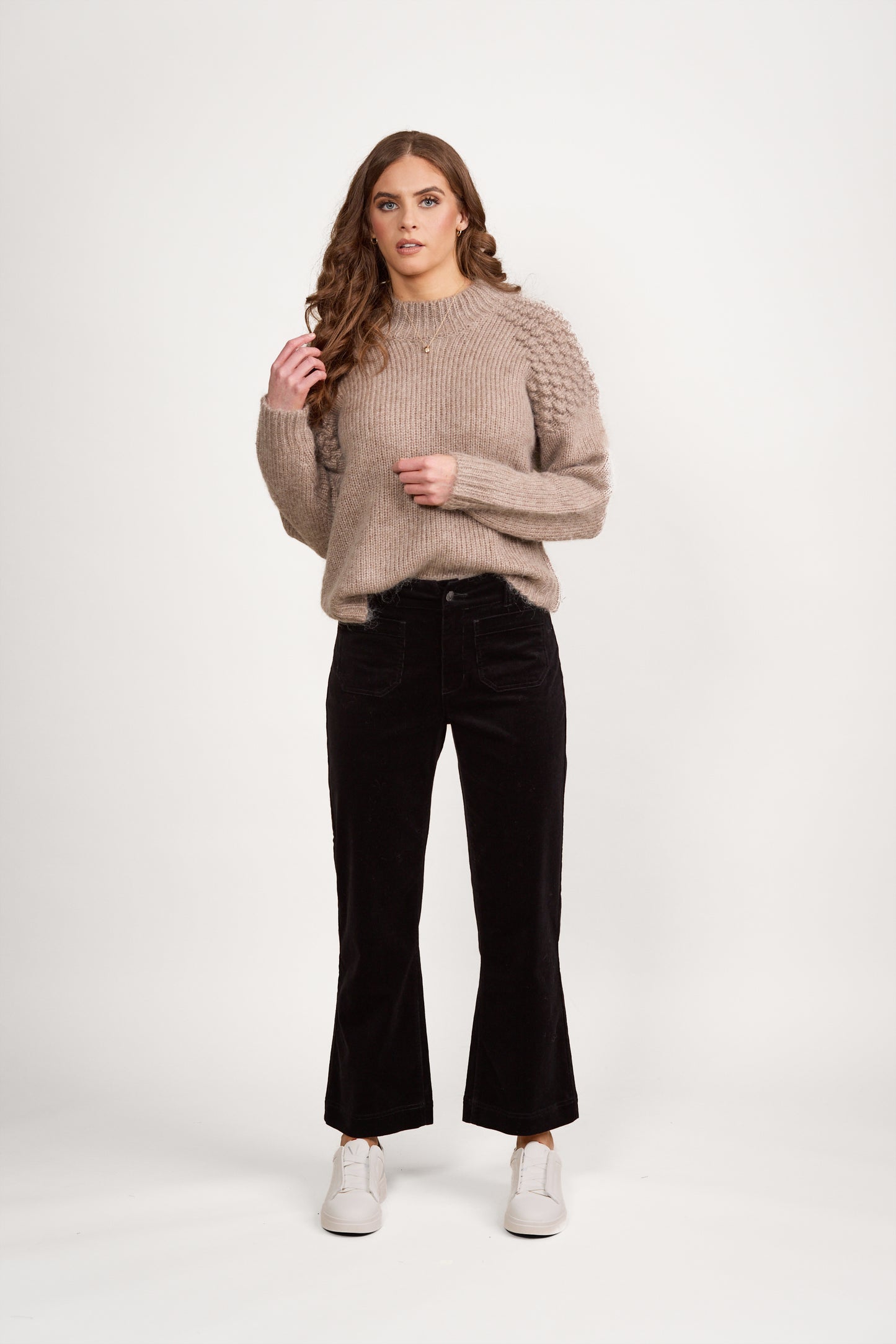 5995AM Black - Wide Leg Ankle Grazer Pant - Vassalli