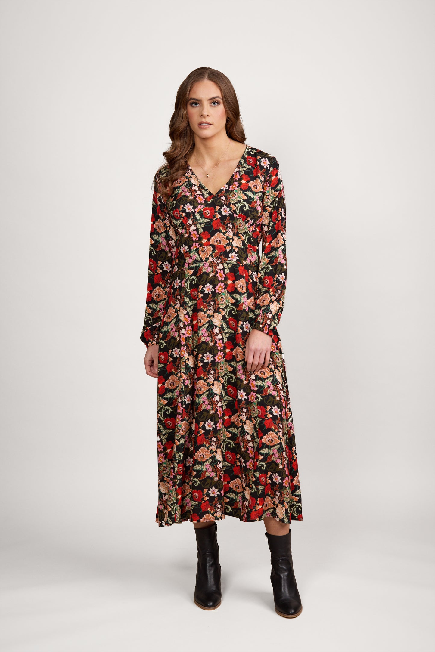 6108 Flamenco - Long Sleeve V Neck Dress - Vassalli