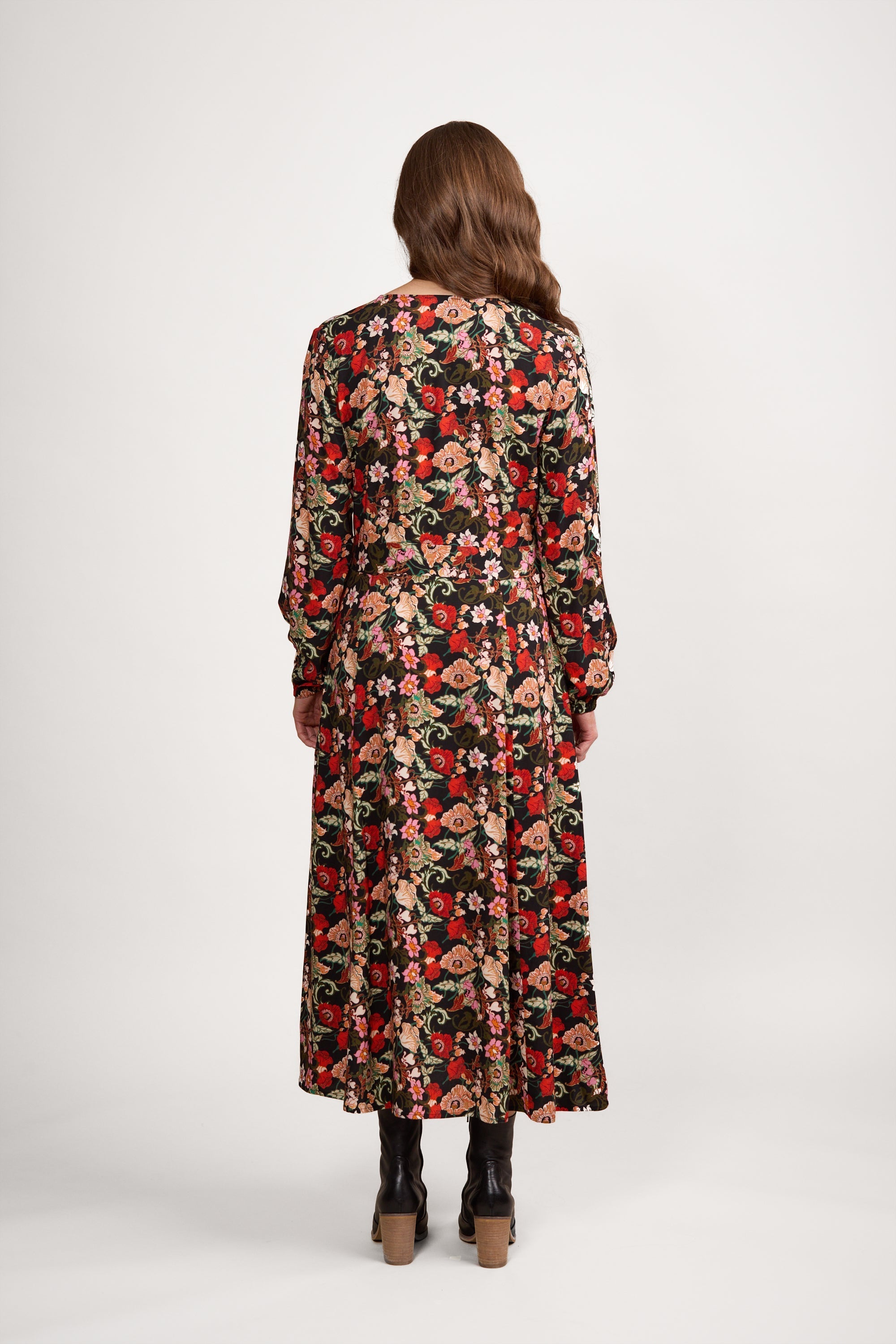 6108 Flamenco - Long Sleeve V Neck Dress - Vassalli