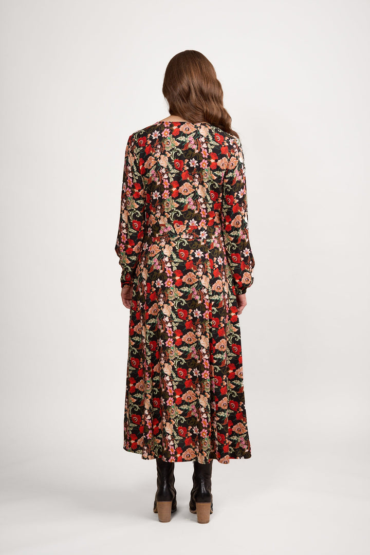 6108 Flamenco - Long Sleeve V Neck Dress - Vassalli