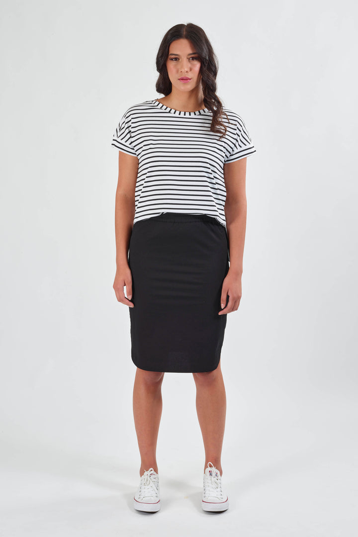 7031P Black - Poplin Pull-On Comfort Skirt with Side Panel - Vassalli