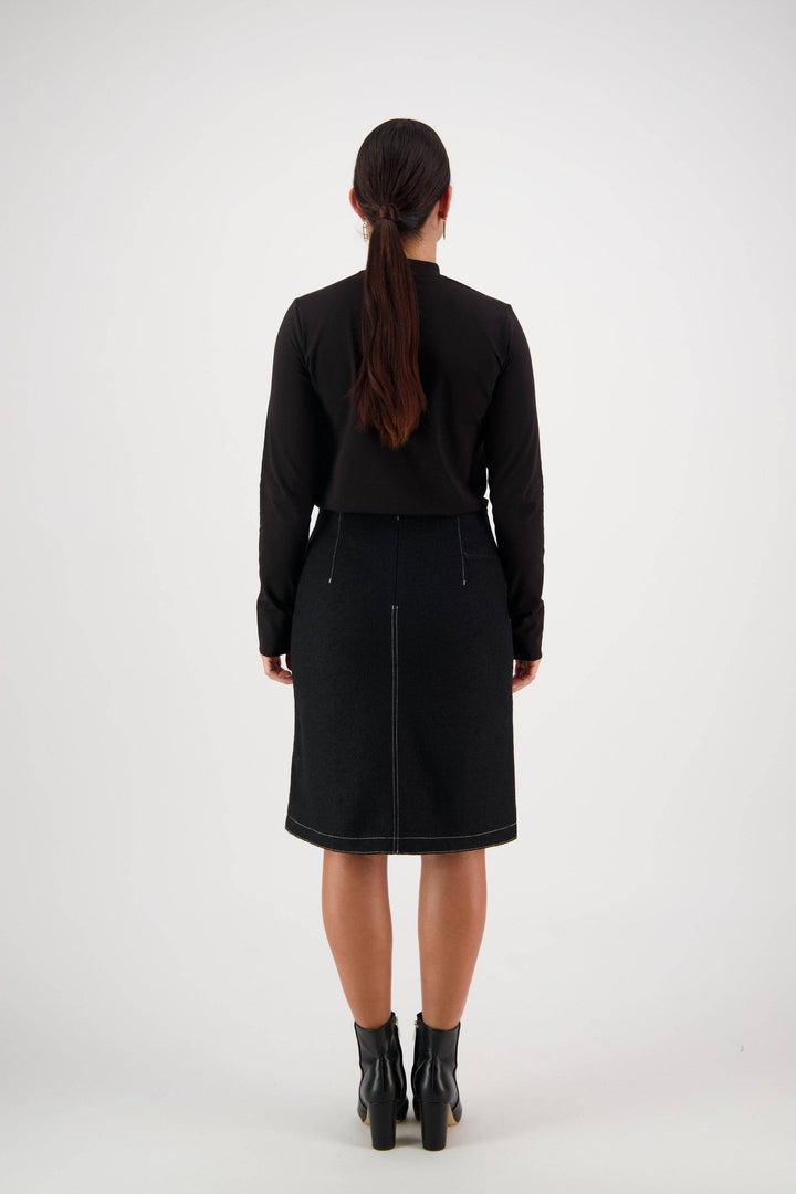 7054W Knee Length Skirt - Black - Vassalli
