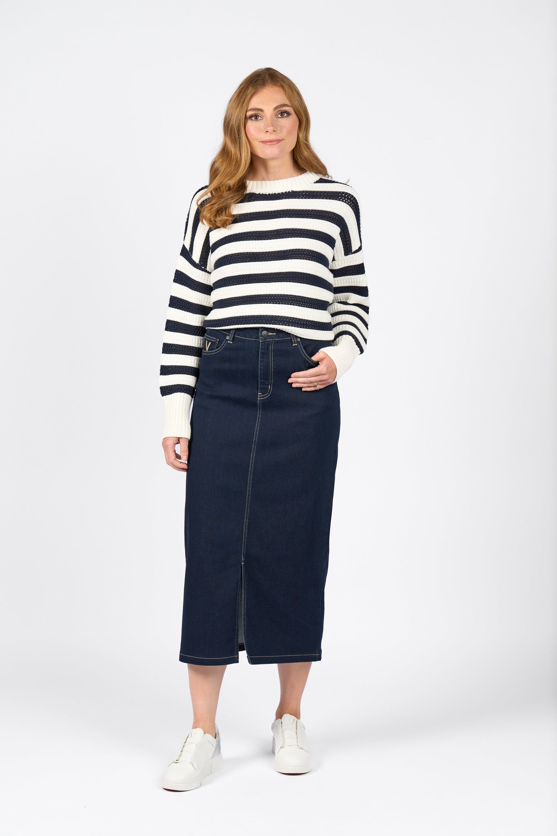 7056 Ink Denim - Mid Length Skirt with Centre Front Split – Vassalli | Mid Length Jeans Skirt