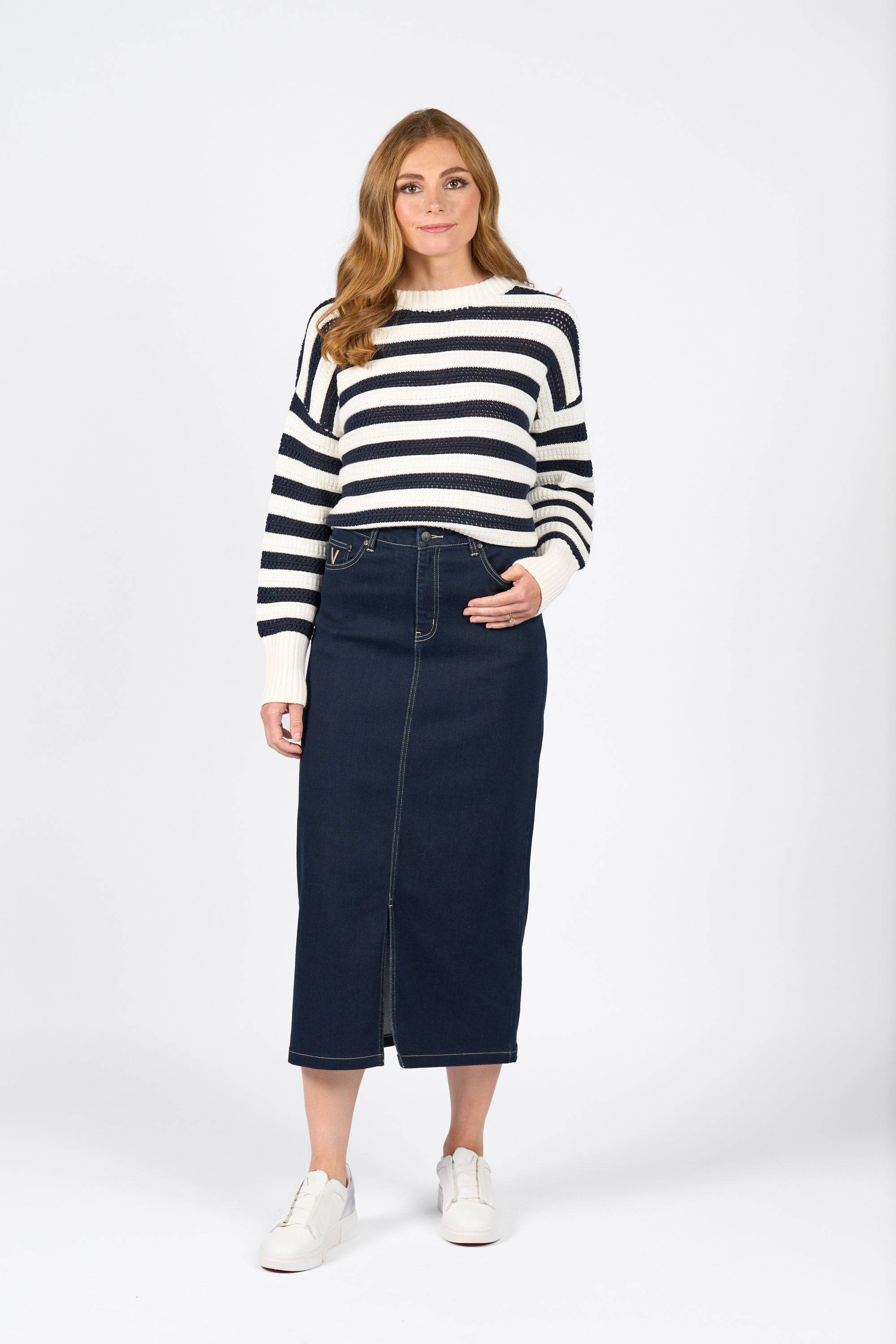 7056 Ink Denim - Mid Length Skirt with Centre Front Split – Vassalli | Mid Length Jeans Skirt