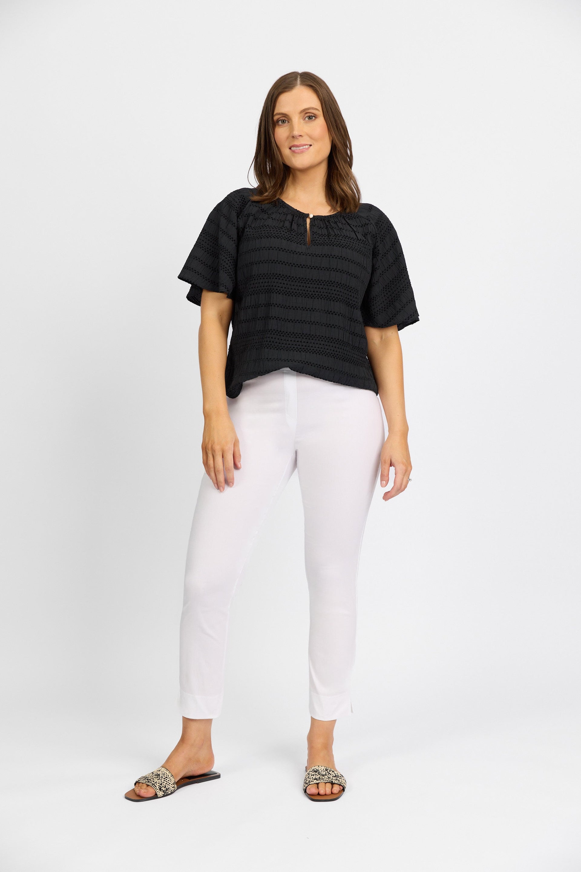 P5362 White - Paris Capri - Vassalli