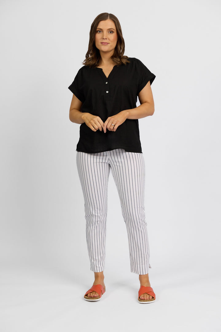 P5362 White w/ Stripe - Paris Capri - Vassalli