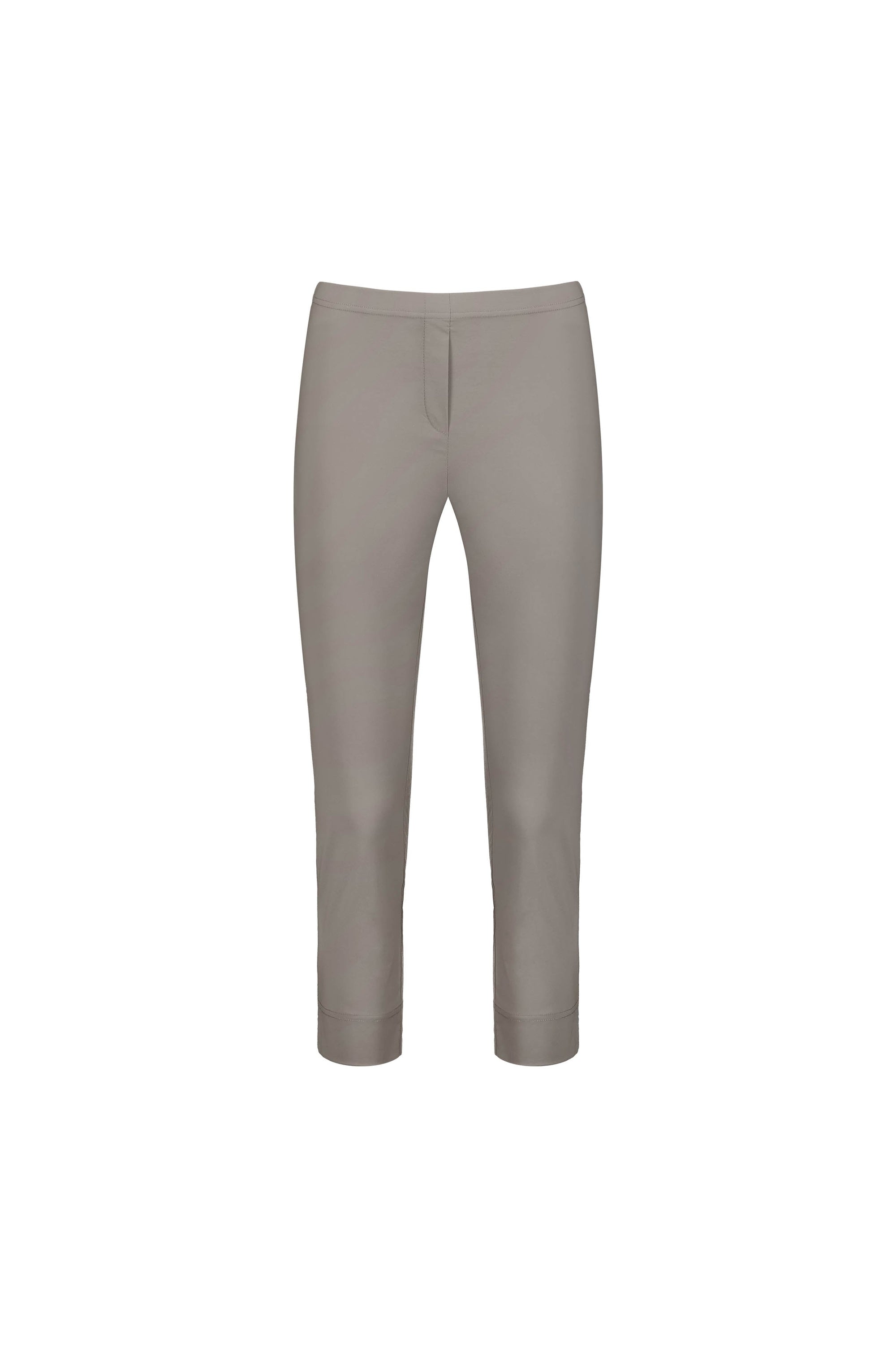 Vassalli Paris Crop Pant in Latte—ankle-length, fitted crop pants with a plain front, made from comfortable stretch fabric.