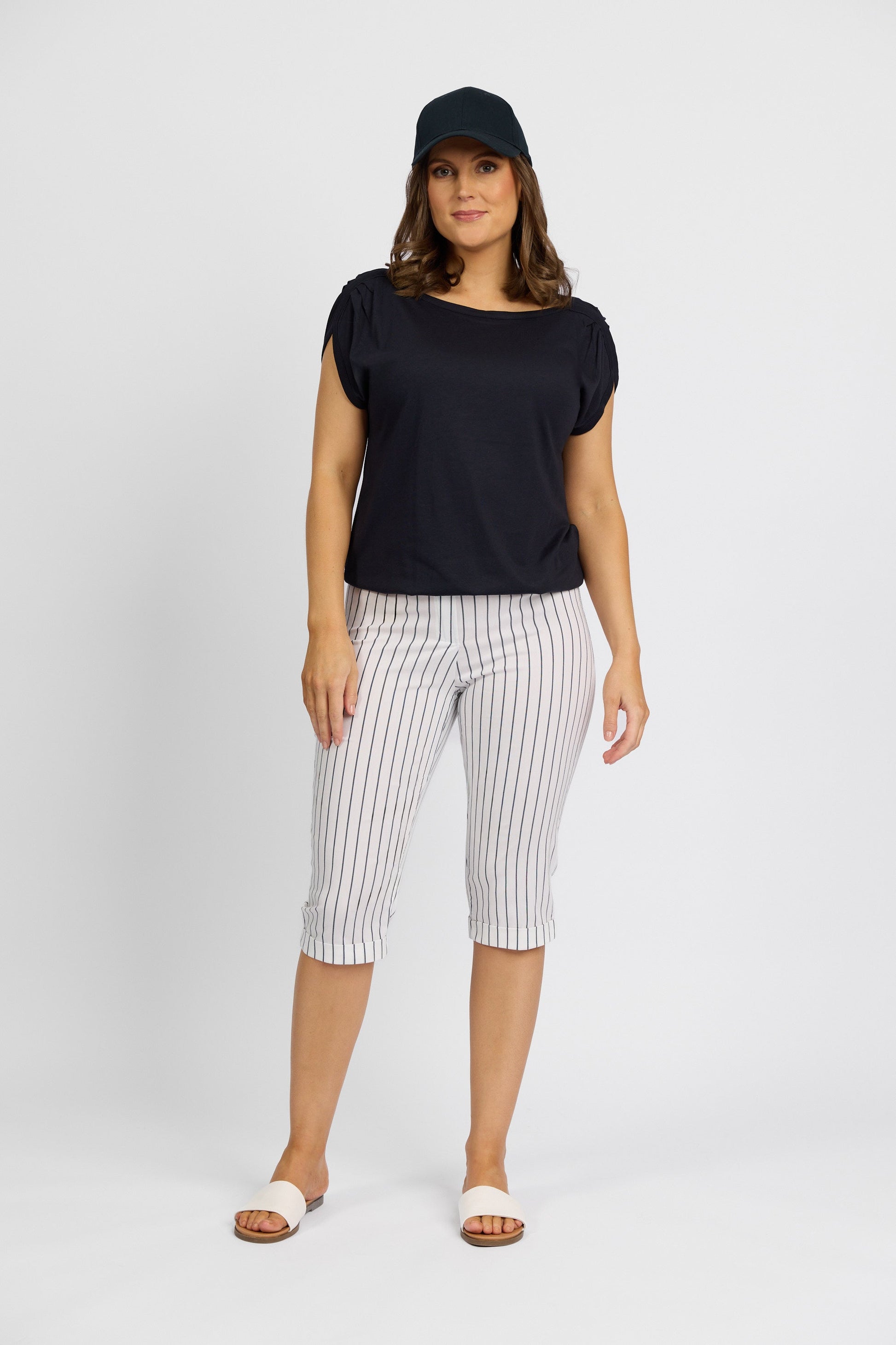 P6280 White w/ Stripe - Paris Short - Vassalli