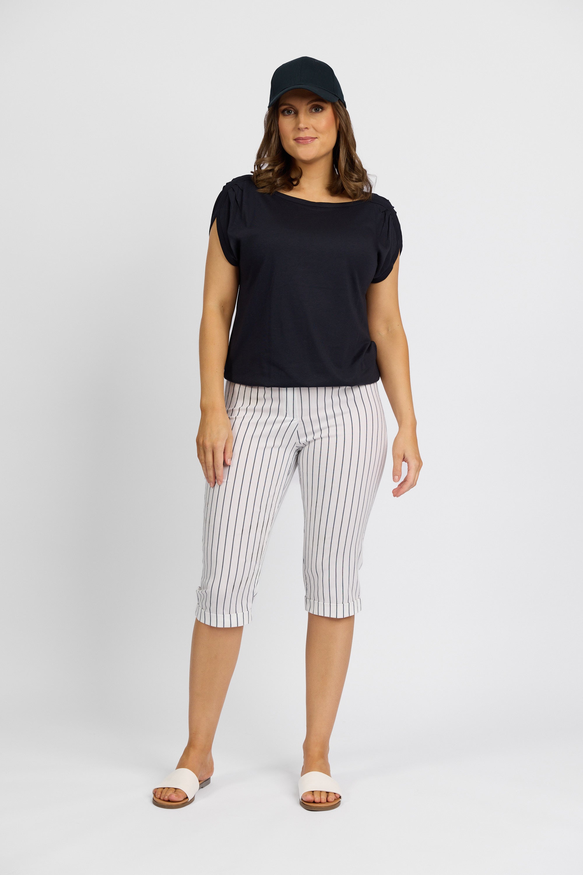 P6280 White w/ Stripe - Paris Short - Vassalli