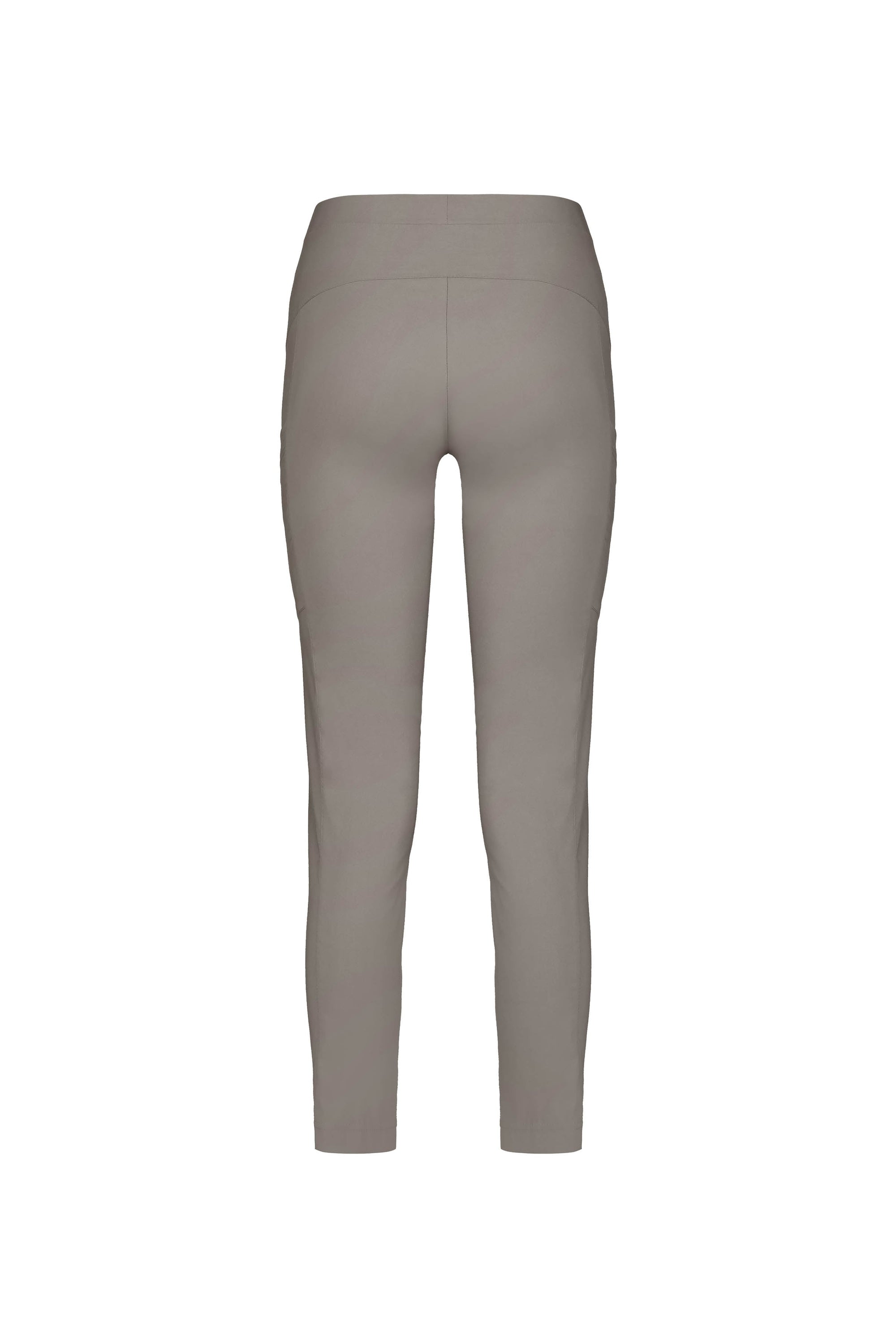 Back view of the Vassalli Paris Cargo Capri in Latte, featuring a high-waisted fit and seamless, stretch fabric, displayed on a plain white background.