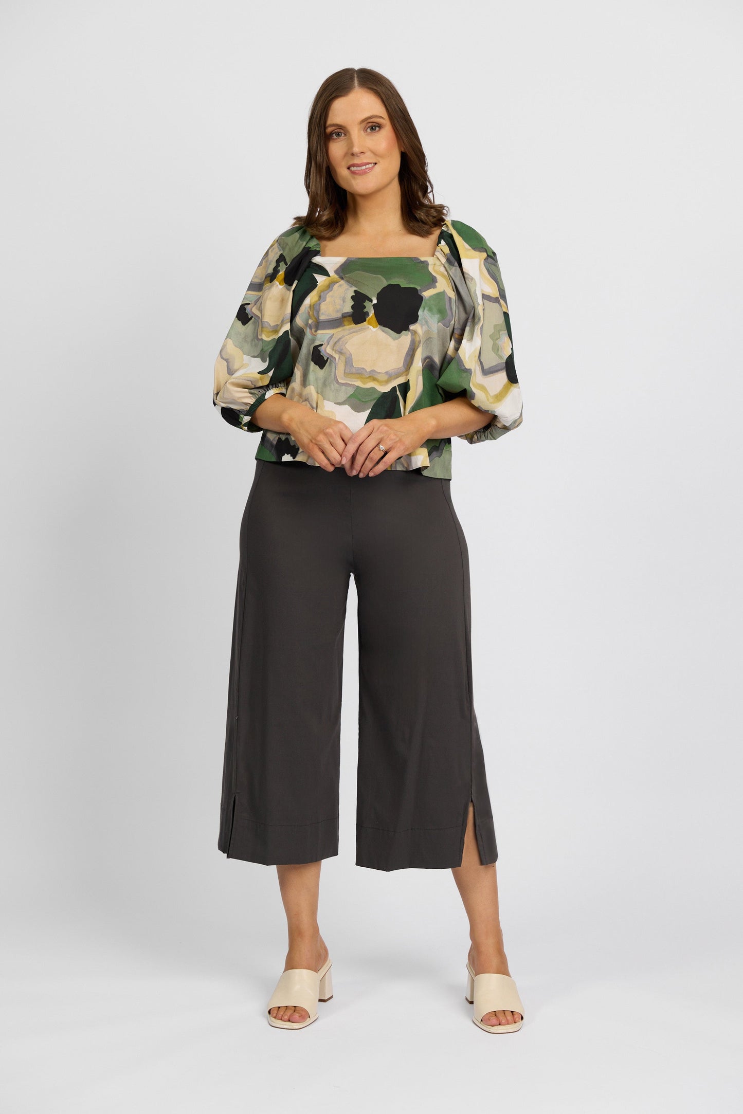 P6426 Beluga - Paris Wide Leg Crop - Vassalli
