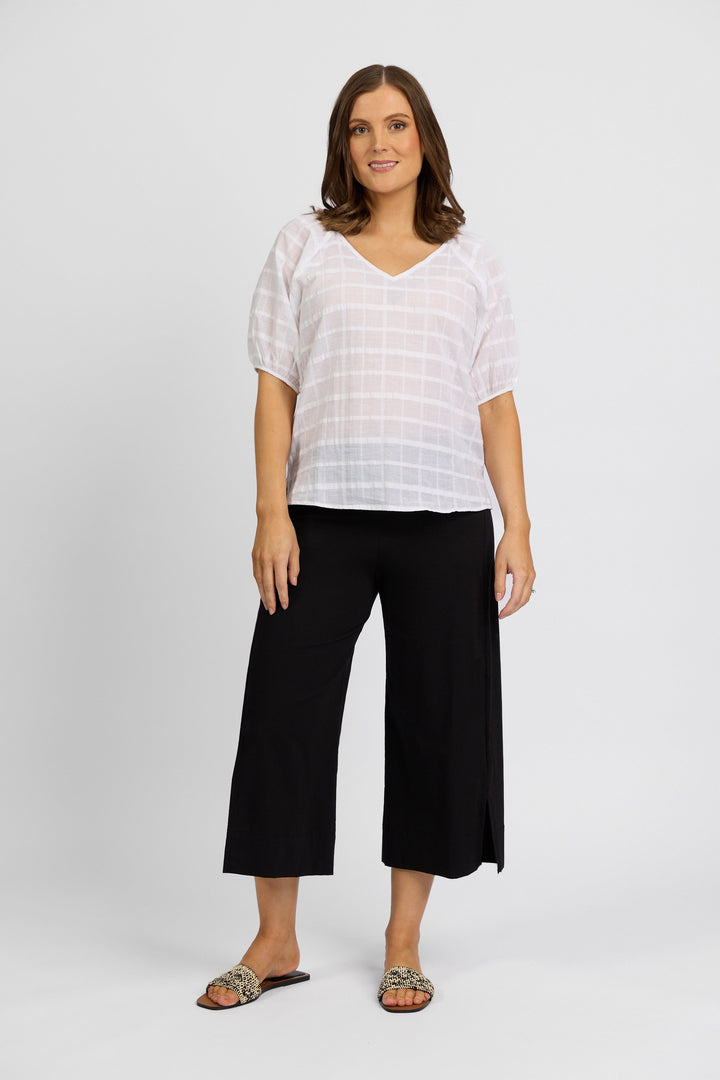 P6426 Black - Paris Wide Leg Crop - Vassalli
