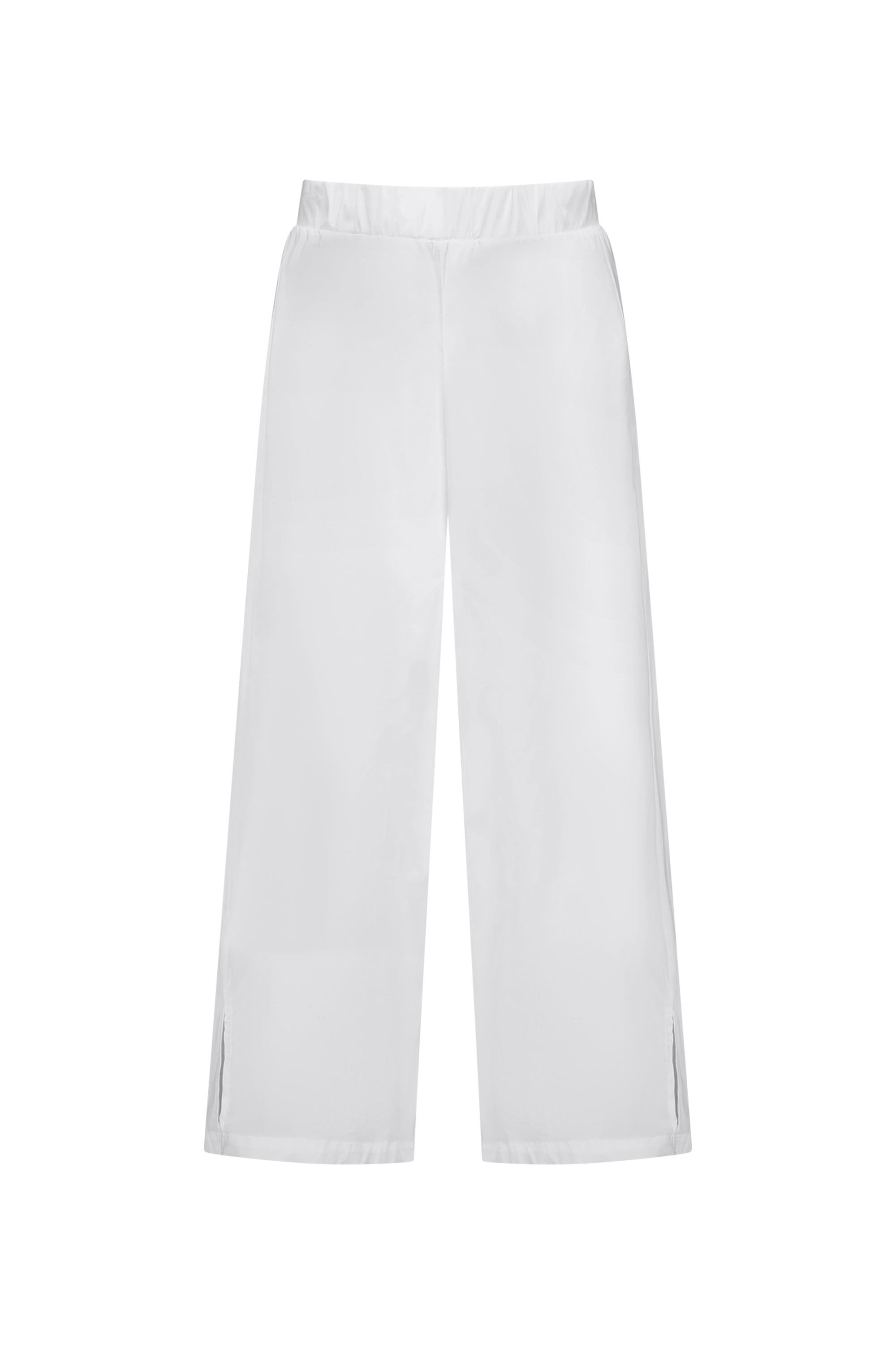 The Vassalli Paris Wide Leg Crop - White features an elastic waistband, wide legs, small slits at the hem, and is crafted from stretch fabric, shown against a plain white background.
