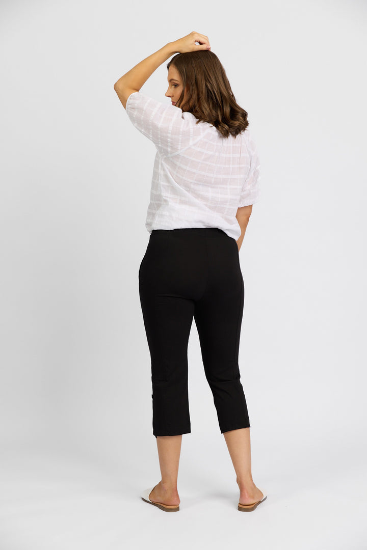 P7065 Black - Paris Cargo 3/4 Short - Vassalli