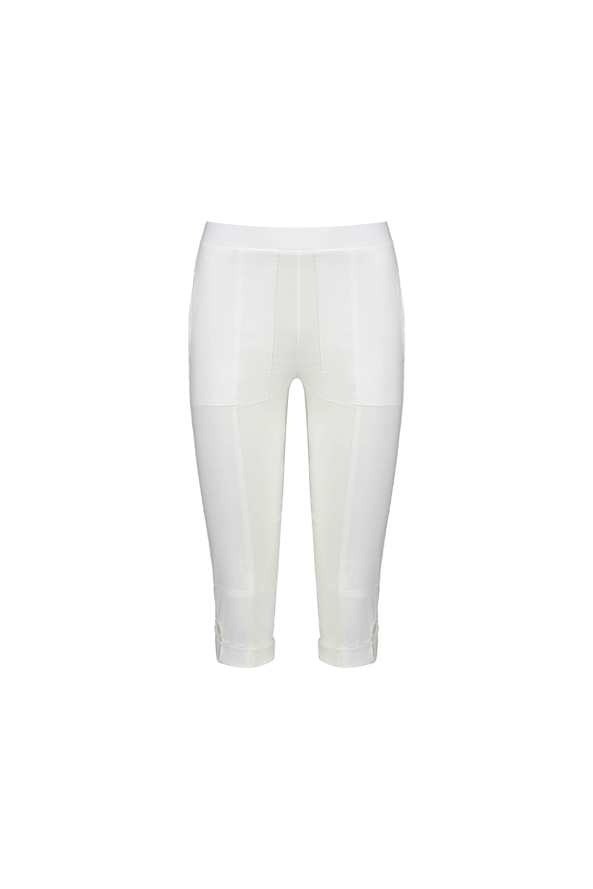 The Vassalli Paris 3/4 Cargo Short in white features a mid-rise waist, fitted silhouette, and knee-length cuffs with front seam details. Crafted from stretch fabric, these shorts offer a clean, minimalist look.