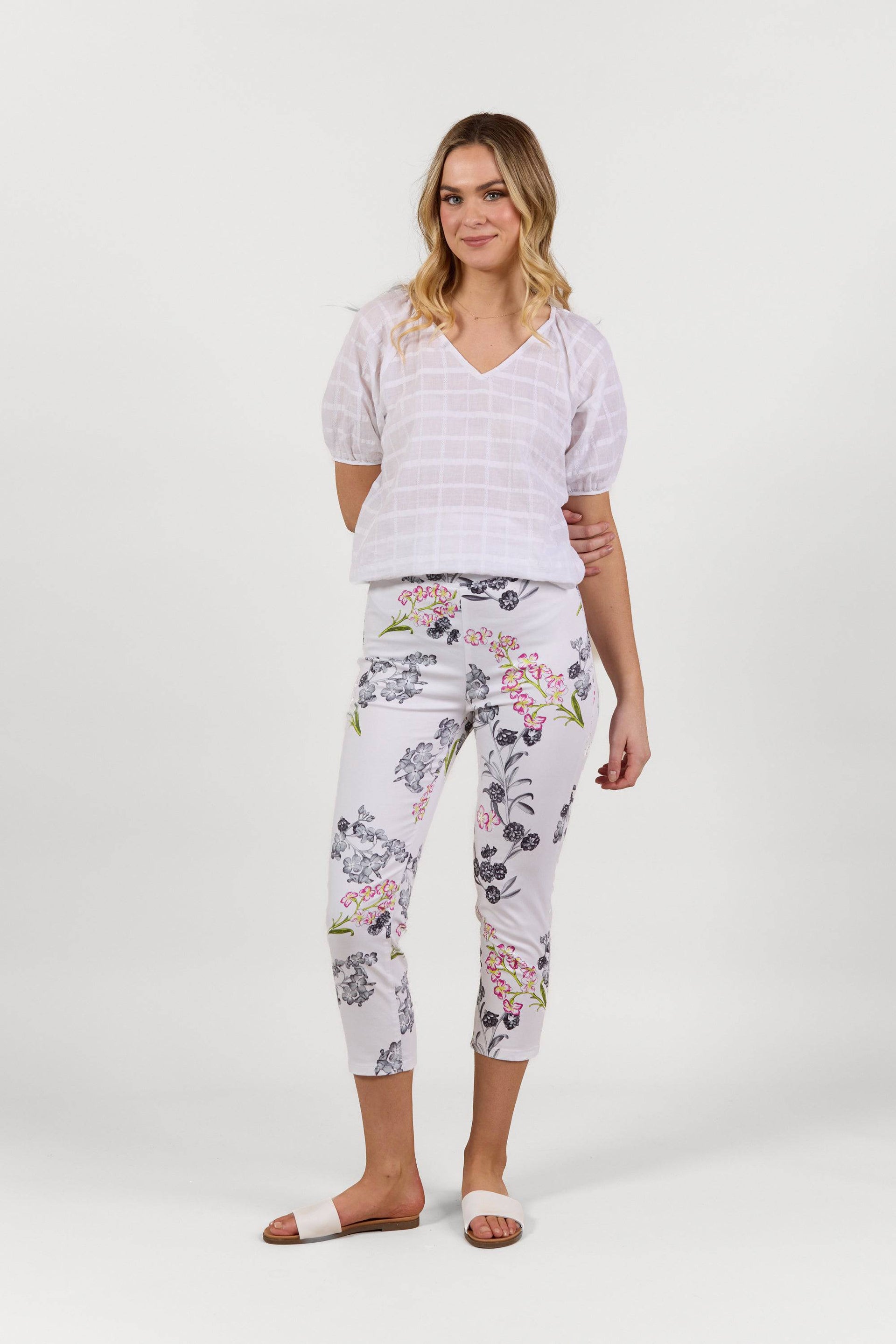 S271LW Delphi - Skinny Leg 7/8 Length Lightweight Pull-On - Vassalli