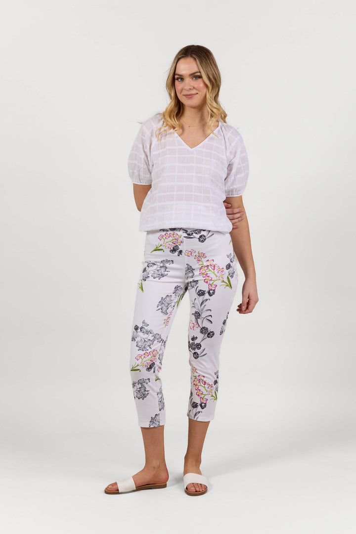 S271LW Delphi - Skinny Leg 7/8 Length Lightweight Pull-On - Vassalli