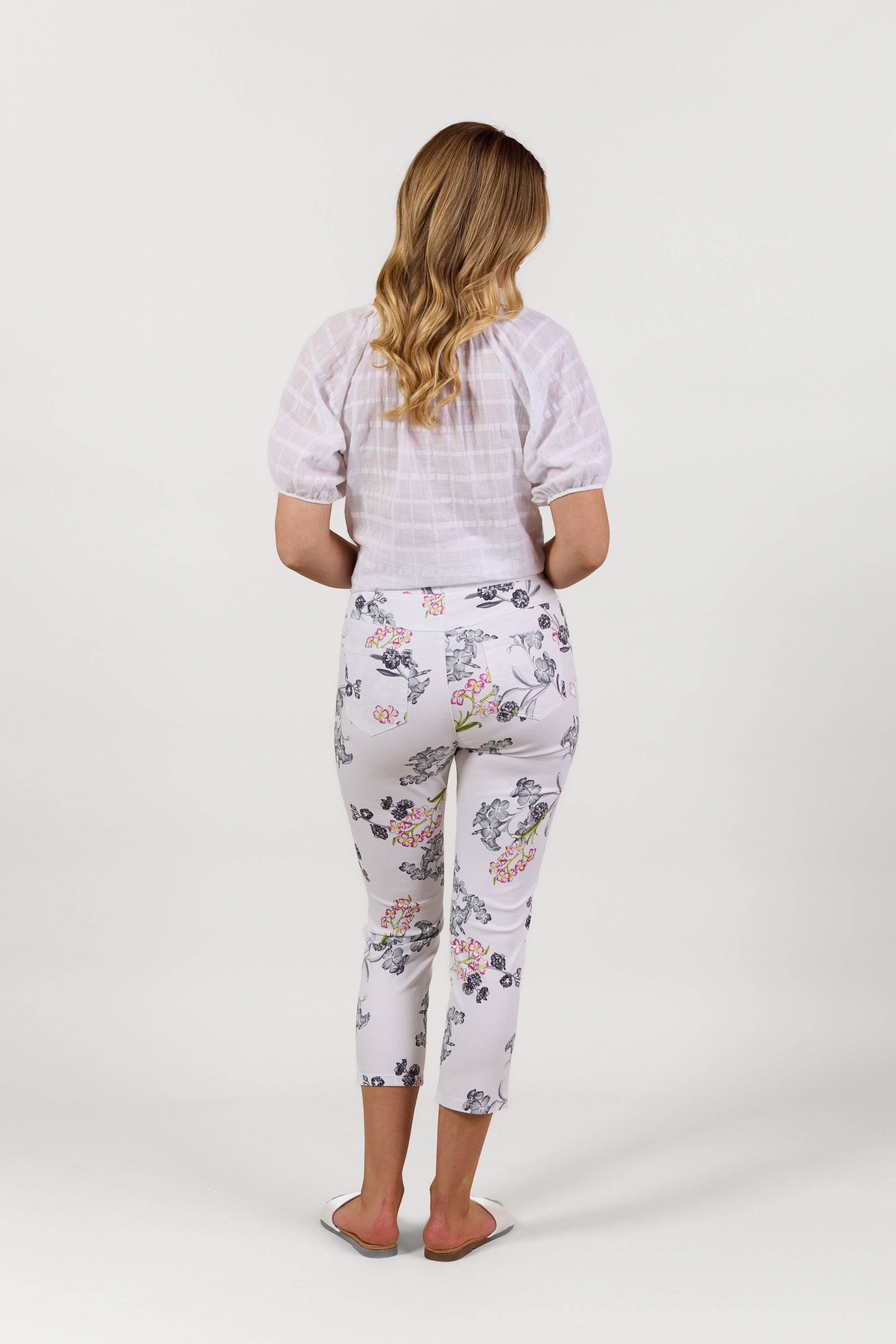 S271LW Delphi - Skinny Leg 7/8 Length Lightweight Pull-On - Vassalli