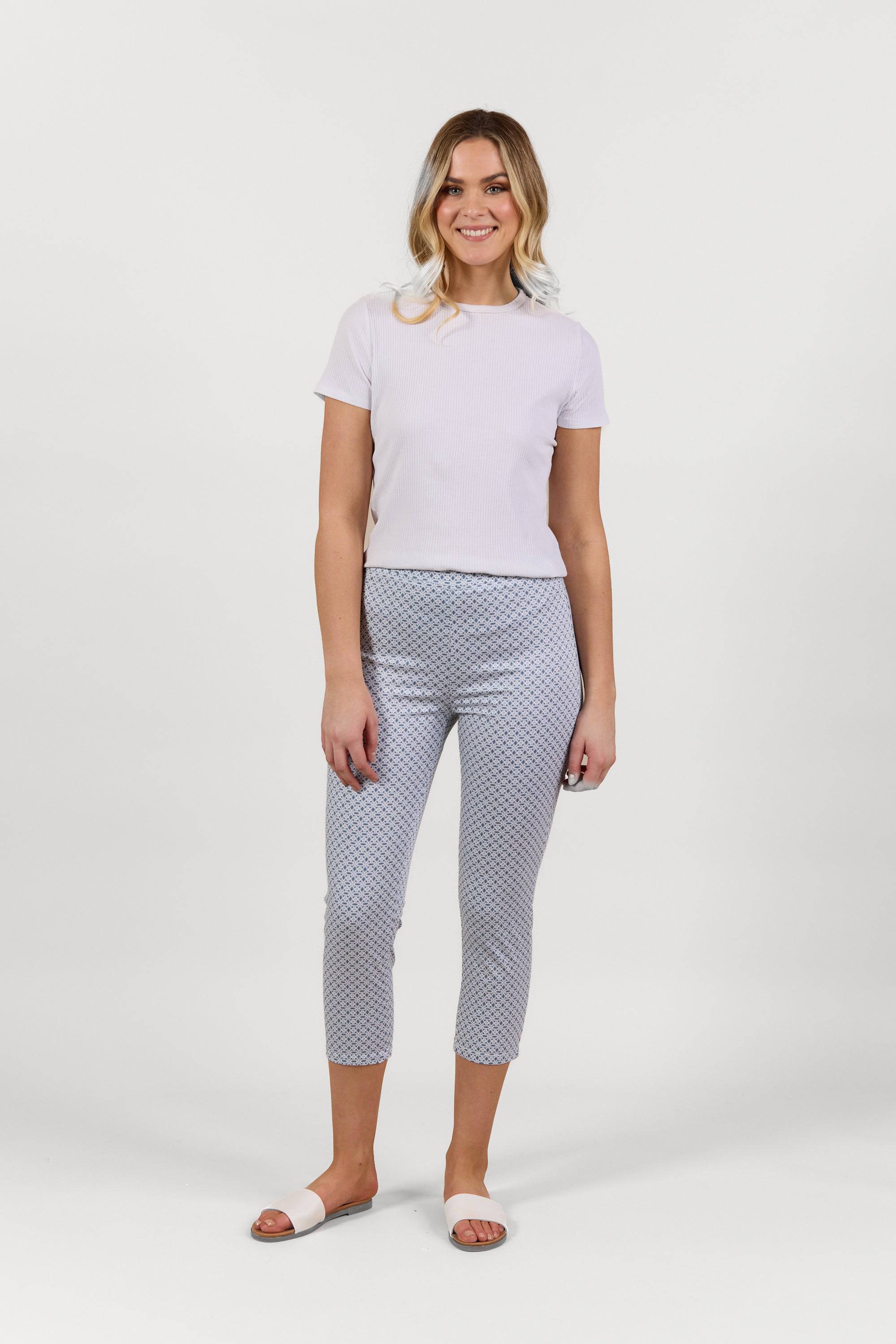 S271LW Kaleidoscope - Skinny Leg 7/8 Length Lightweight Pull-On - Vassalli