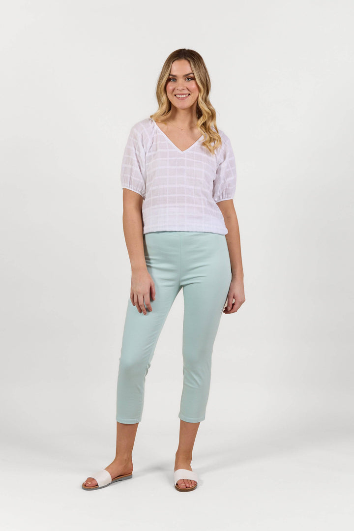 S271LW Mint - Skinny Leg 7/8 Length Lightweight Pull-On - Vassalli