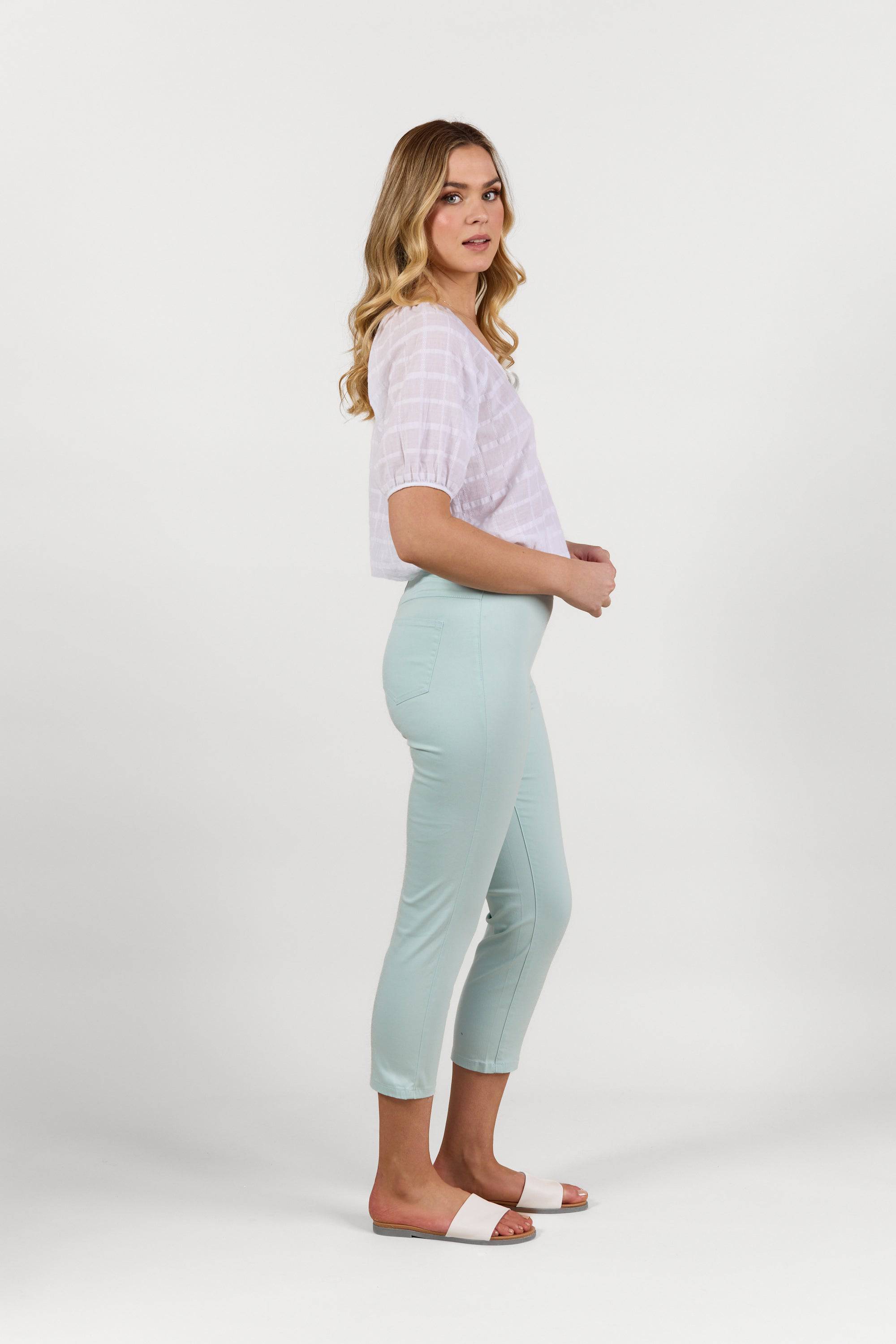 S271LW Mint - Skinny Leg 7/8 Length Lightweight Pull-On - Vassalli