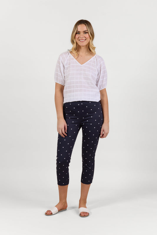 S271LW Navy Daisy - Skinny Leg 7/8 Length Lightweight Pull On - Vassalli