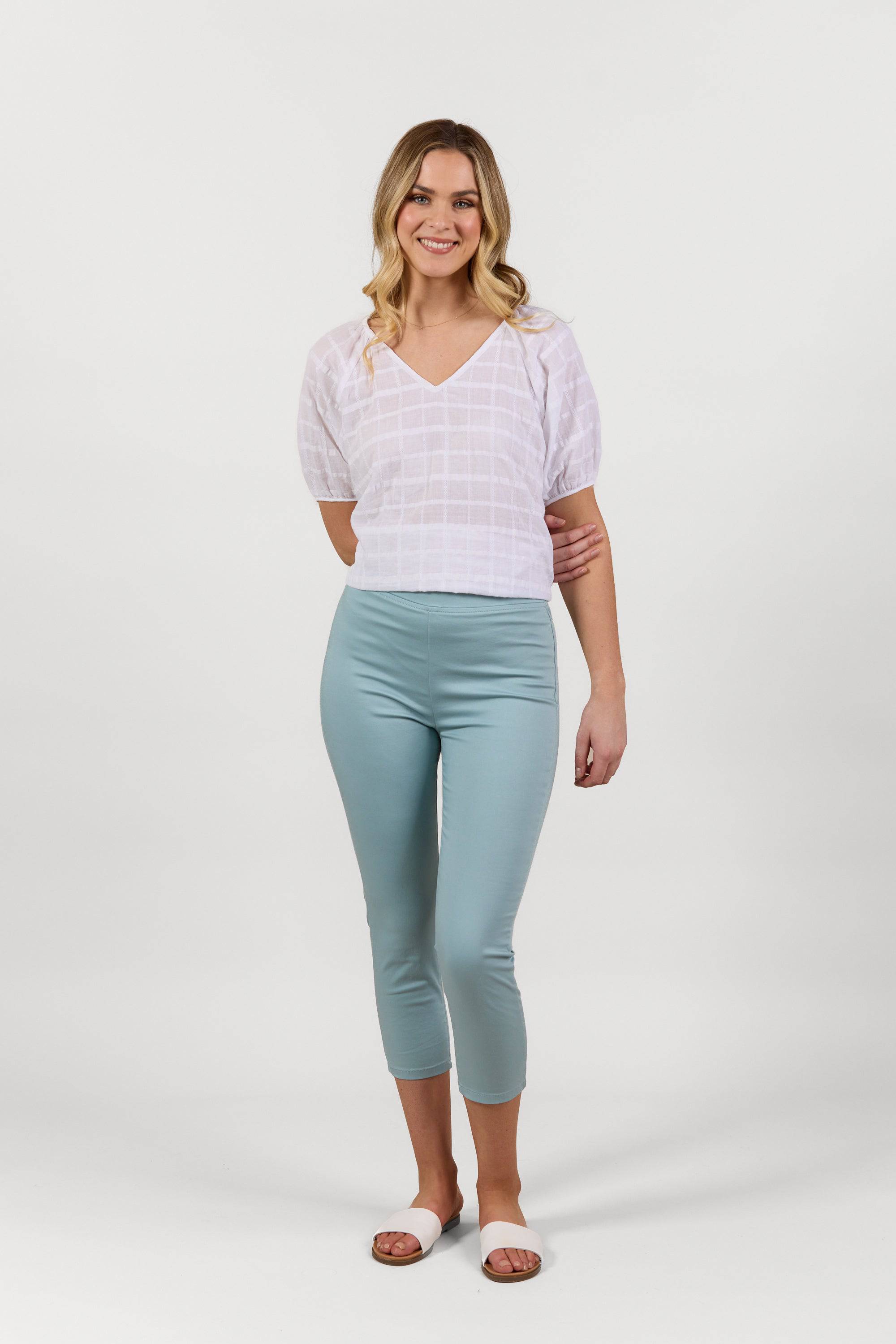 S271LW New Mint - Skinny Leg 7/8 Length Lightweight Pull-On - Vassalli